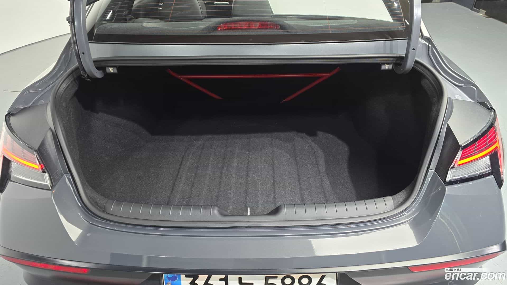 AVANTE Hyundai 2024.0-OPTION-024