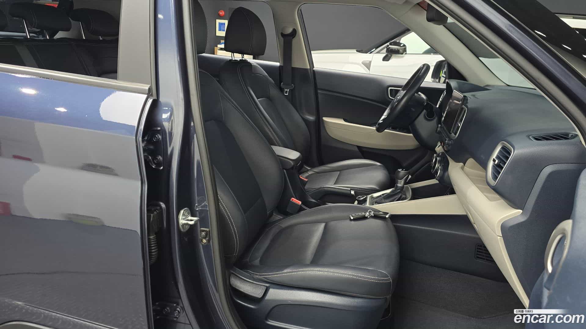 Venue Hyundai 2021.3-INNER-010