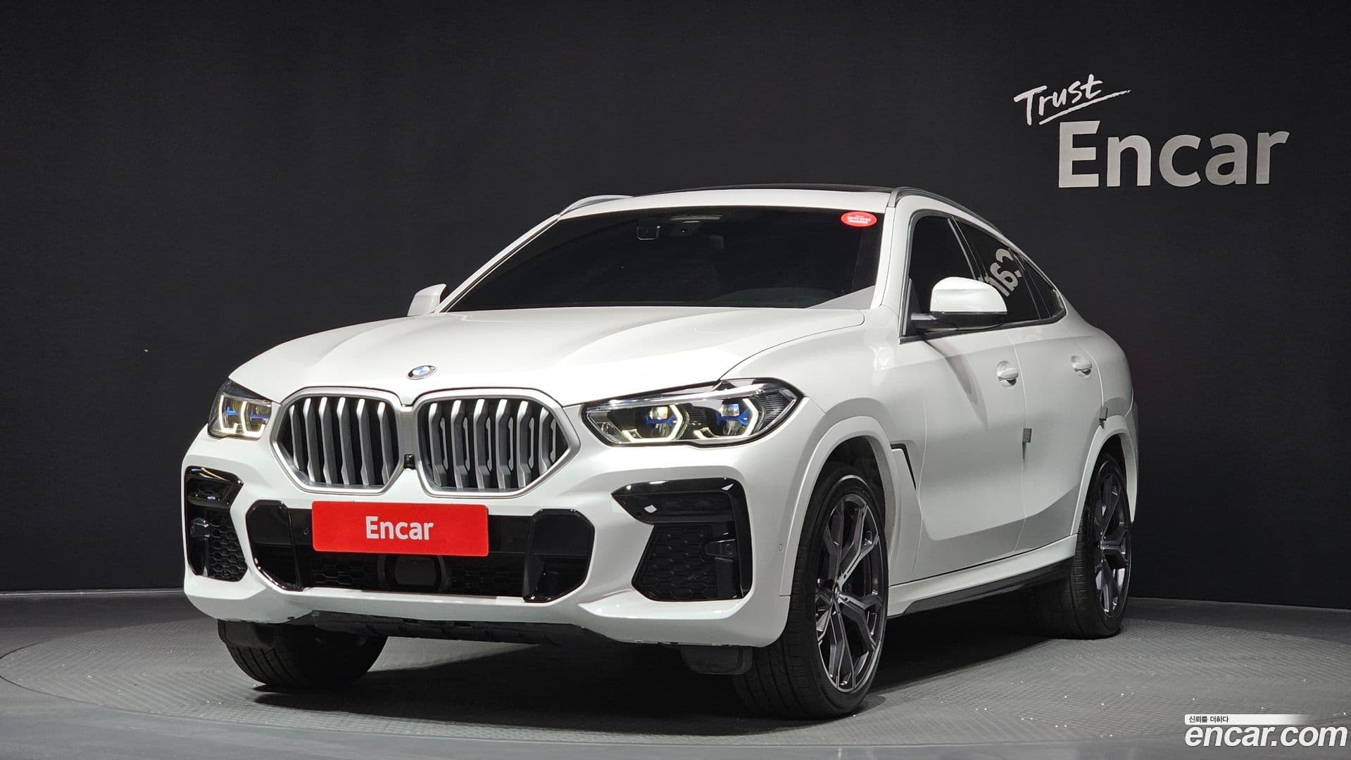 Main__Slider__Photo:X6 BMW 2022.3-0
