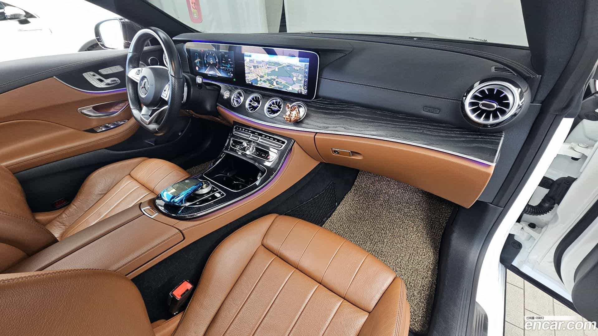 E-Class Mercedes-Benz 2017.5-INNER-007
