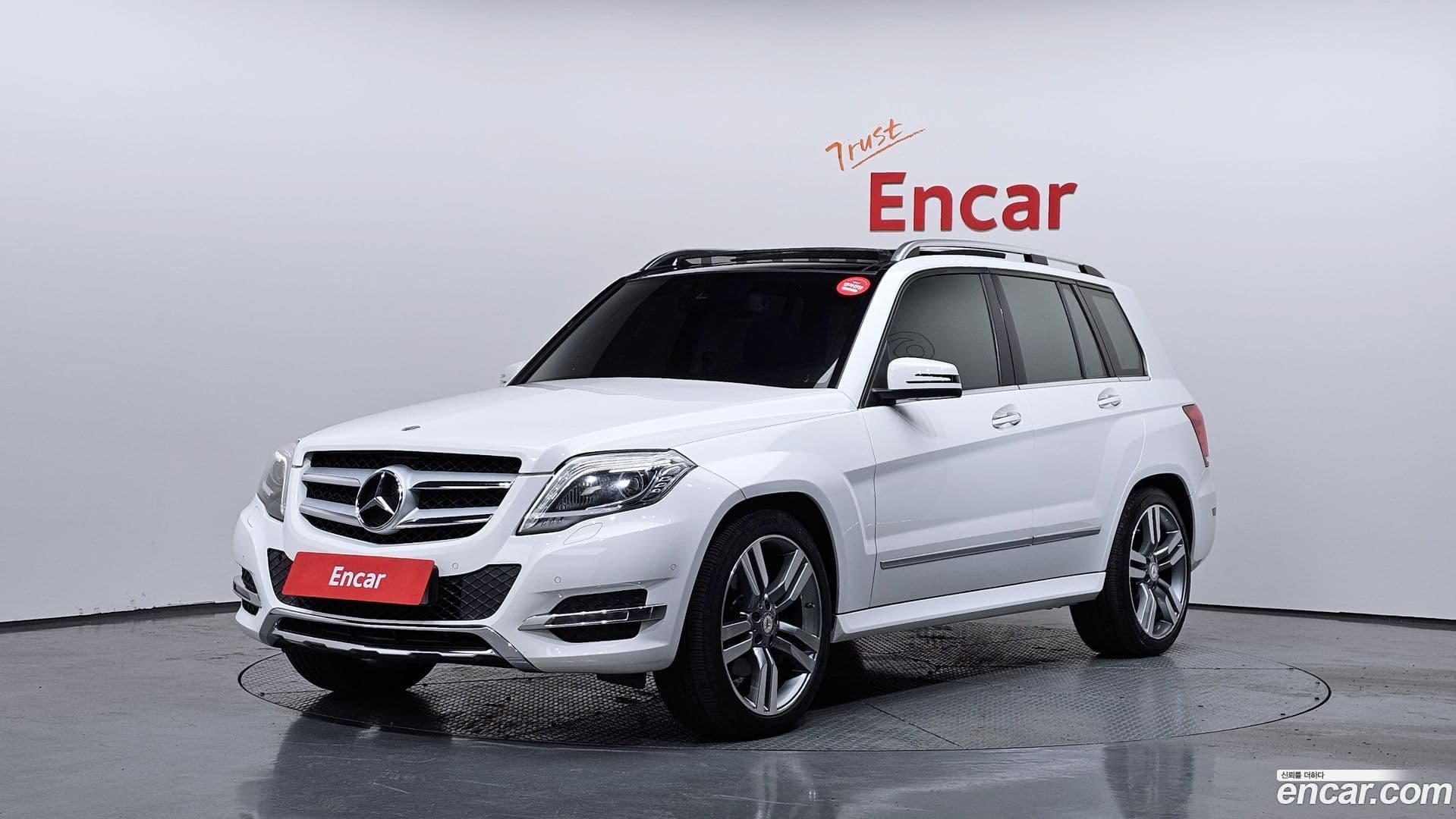 Main__Slider__Photo:GLK-Class Mercedes-Benz 2014.0-0