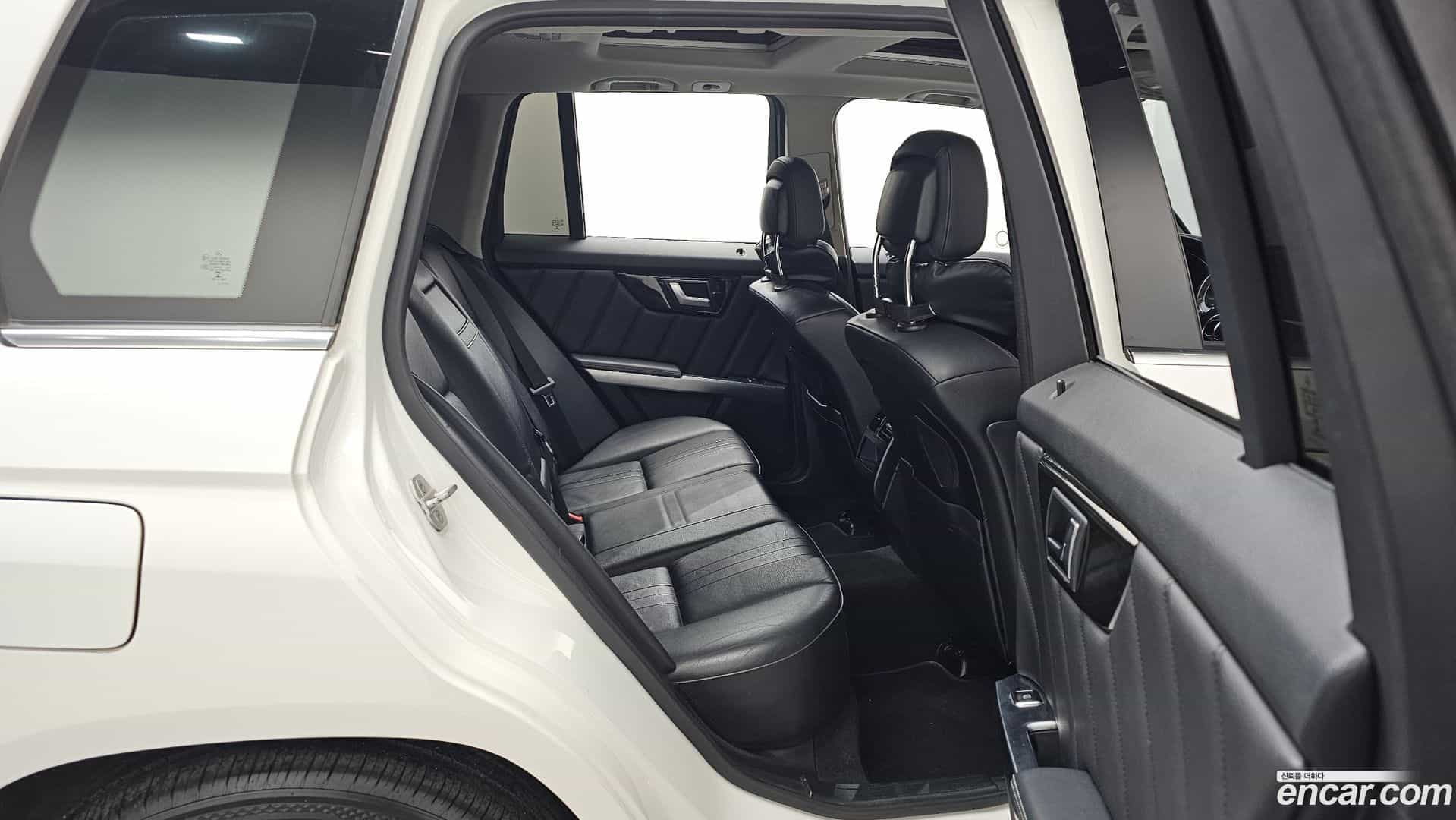GLK-Class Mercedes-Benz 2014.0-OPTION-016