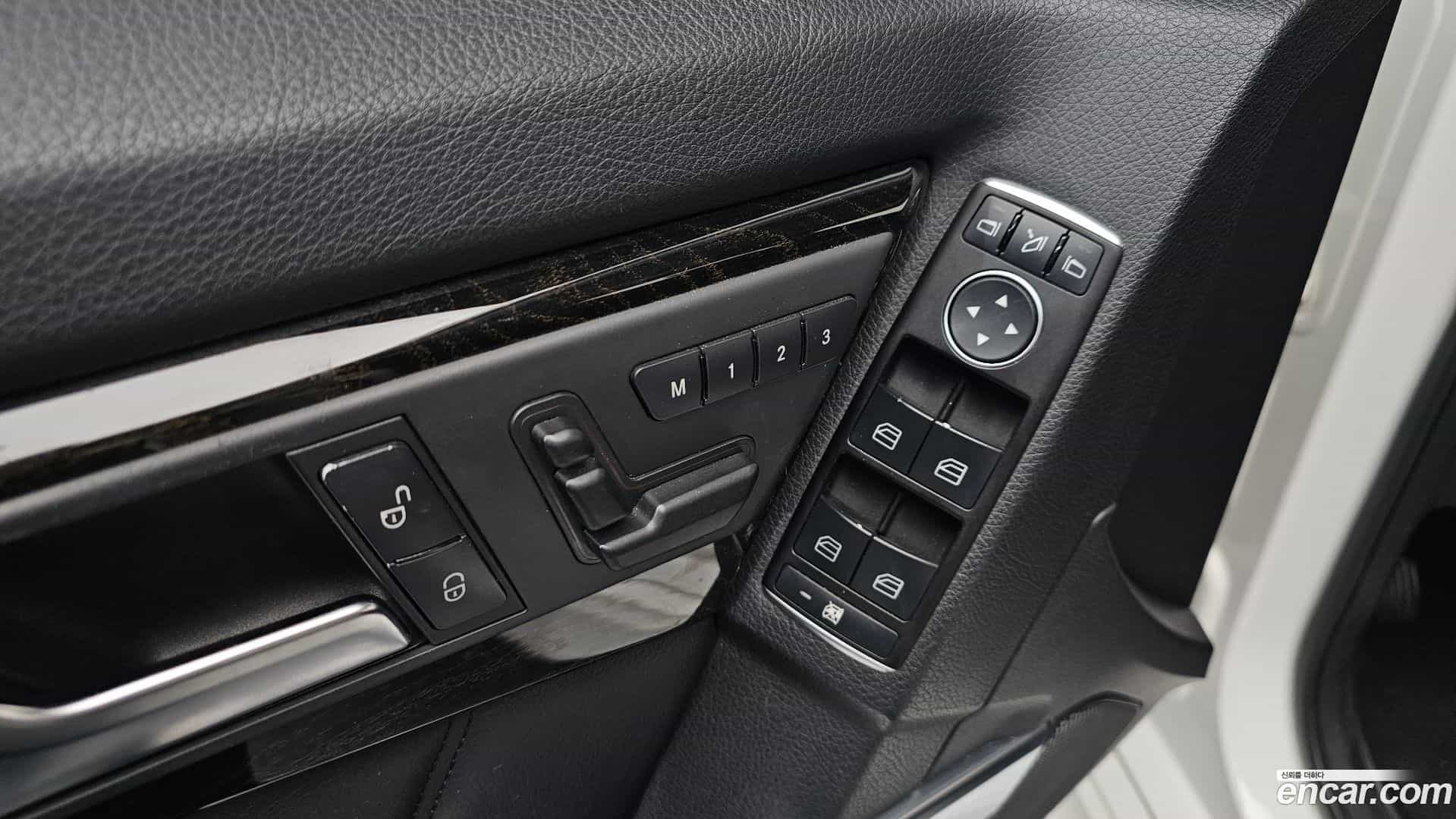 GLK-Class Mercedes-Benz 2014.0-OPTION-020