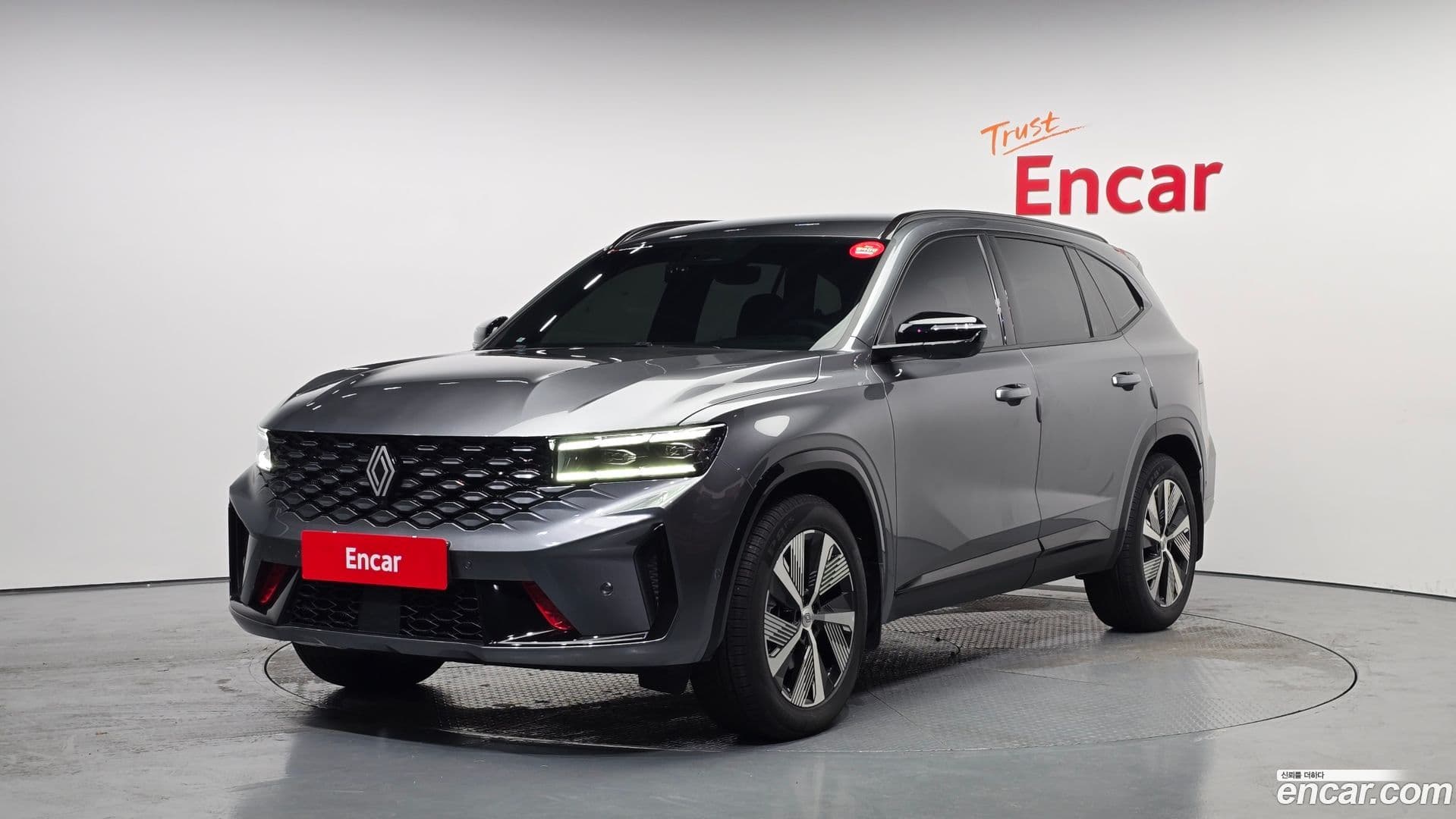 Main__Slider__Photo:Grand Koleos Renault Korea 2024.10-0