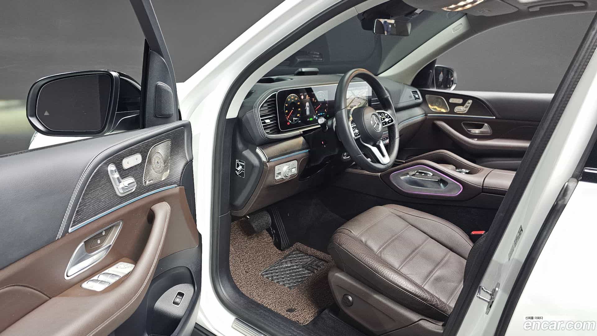 GLE-Class Mercedes-Benz 2022.2-OPTION-015