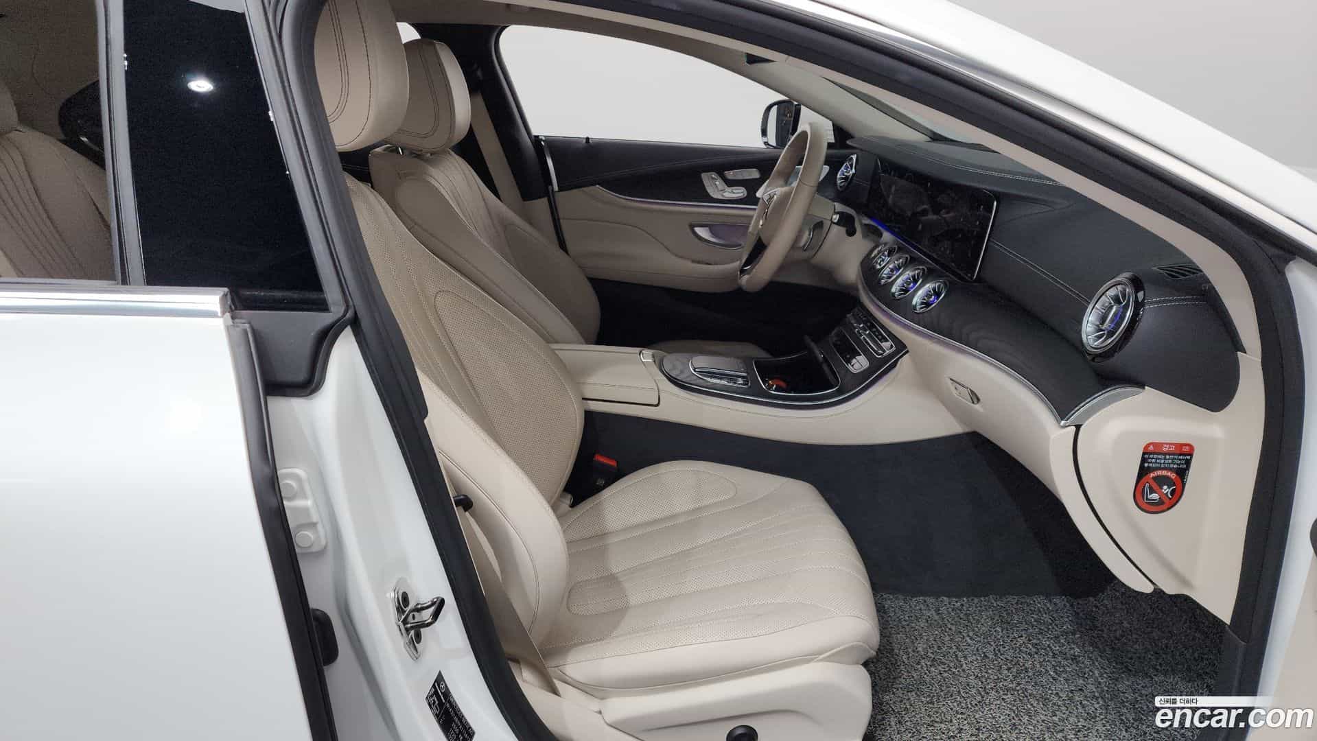 CLS-Class Mercedes-Benz 2023.5-OPTION-015