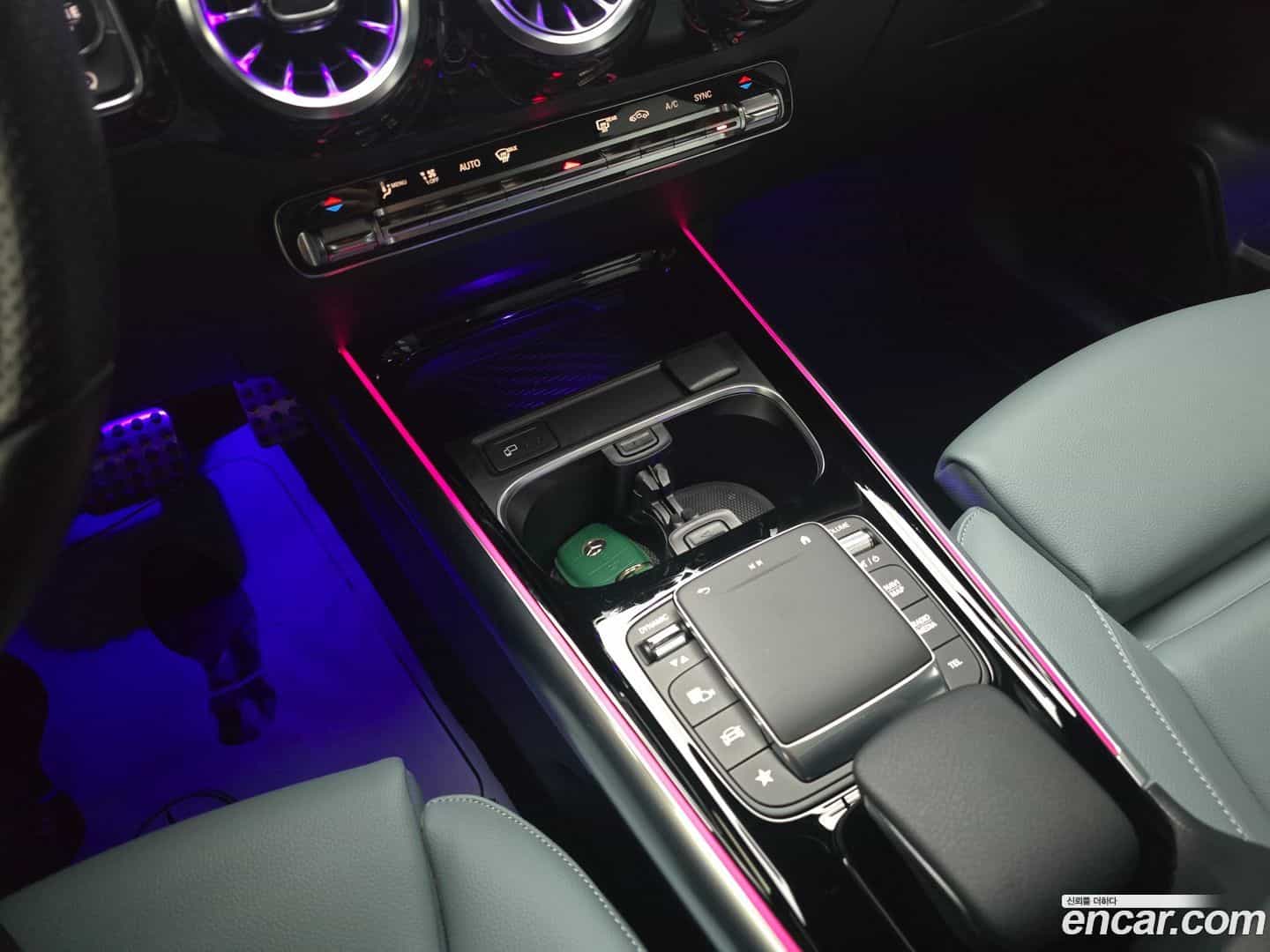 GLA-Class Mercedes-Benz 2023.11-OPTION-018