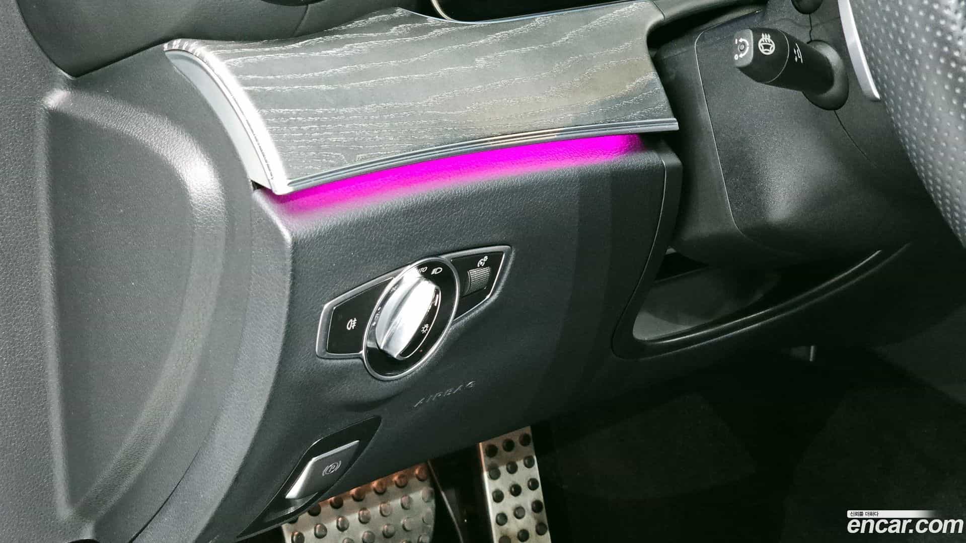 E-Class Mercedes-Benz 2022.4-OPTION-018