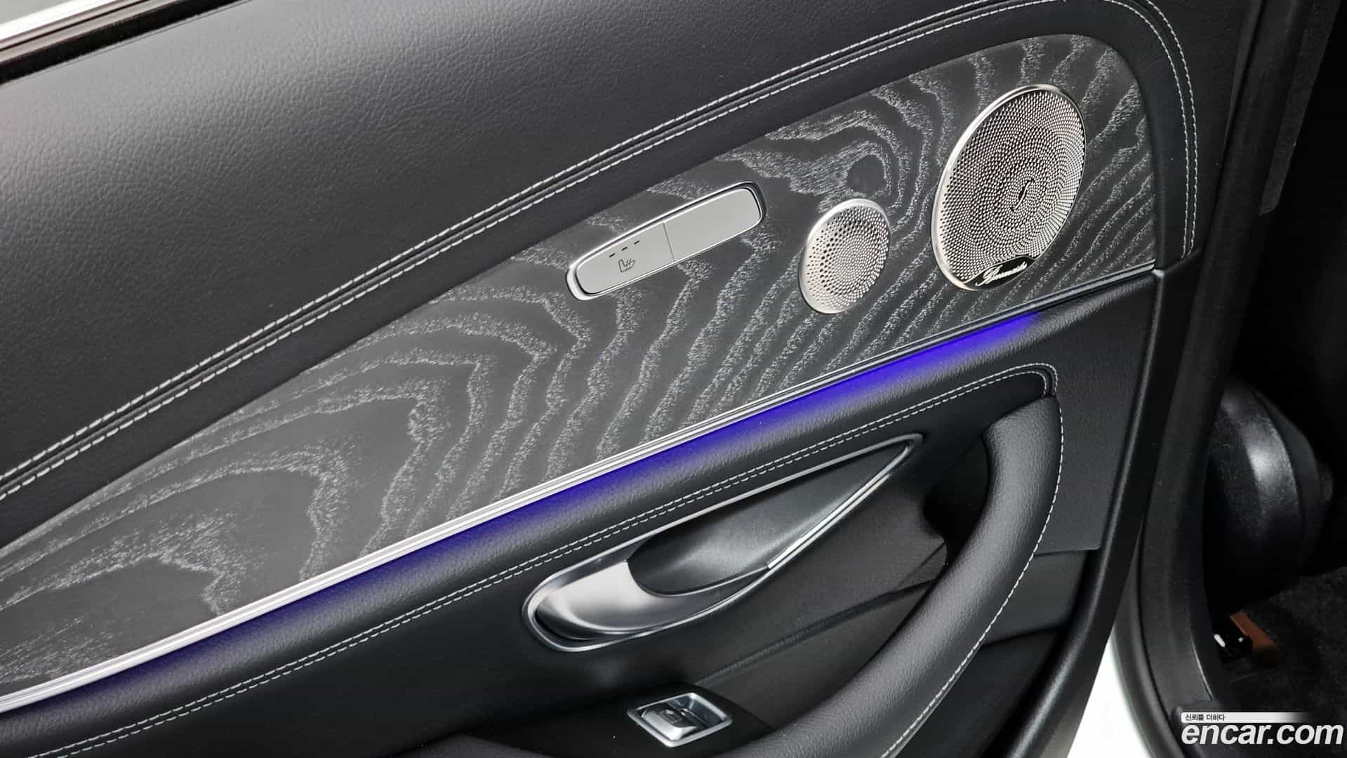 E-Class Mercedes-Benz 2022.4-OPTION-022