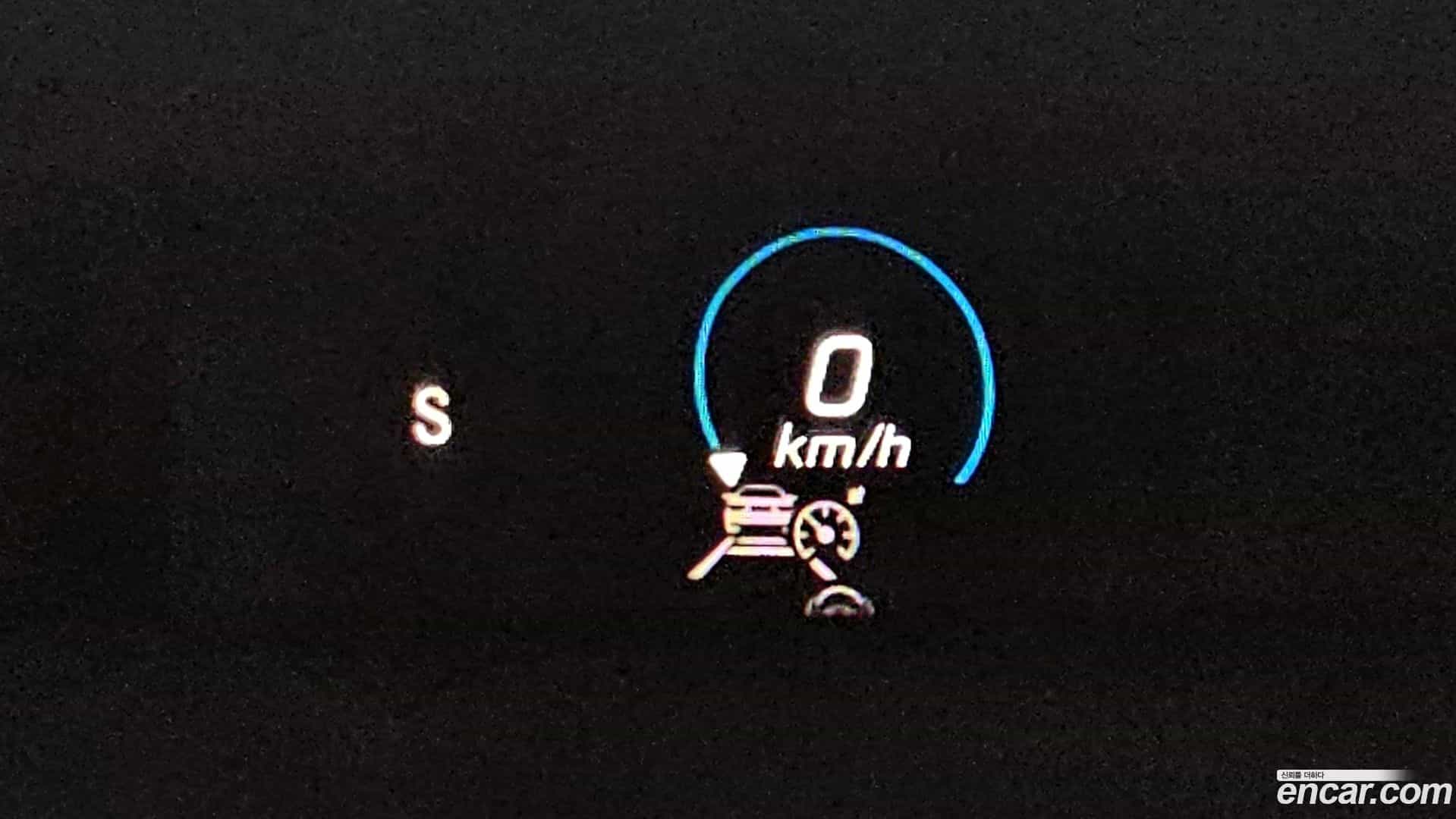 E-Class Mercedes-Benz 2022.4-OPTION-023