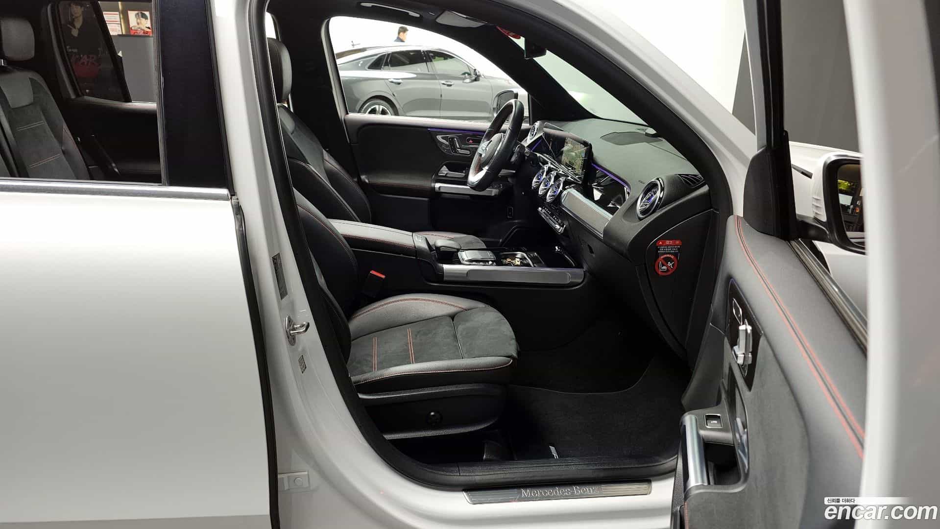 GLB-Class Mercedes-Benz 2022.11-OPTION-015