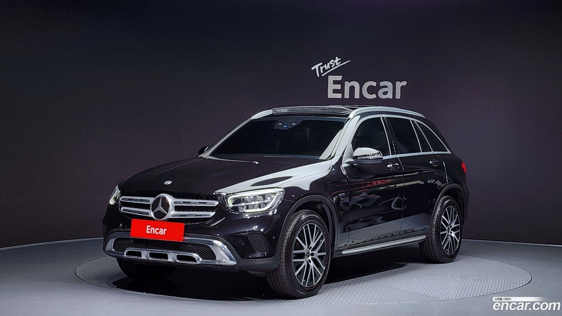 Main__Slider__Photo:GLC-Class Mercedes-Benz 2020.11-0