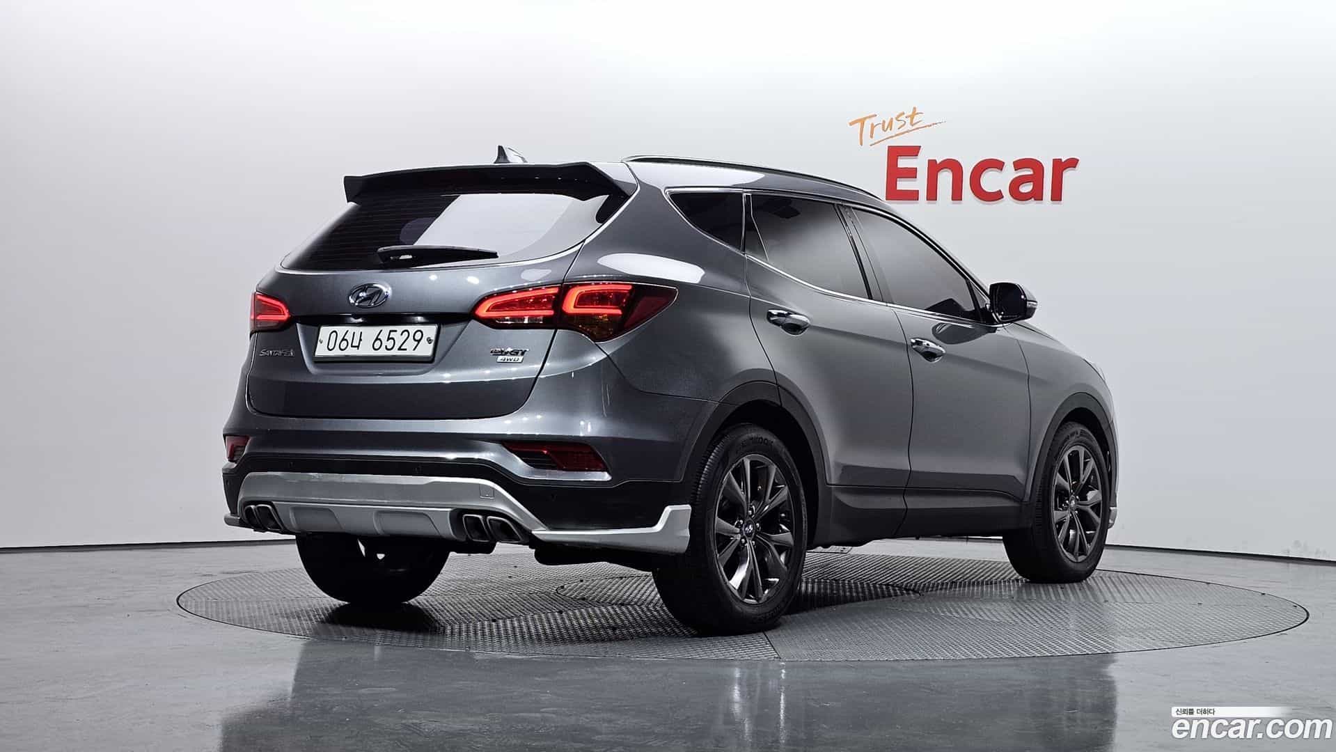 Santafe Hyundai 2017.0-OUTER-002