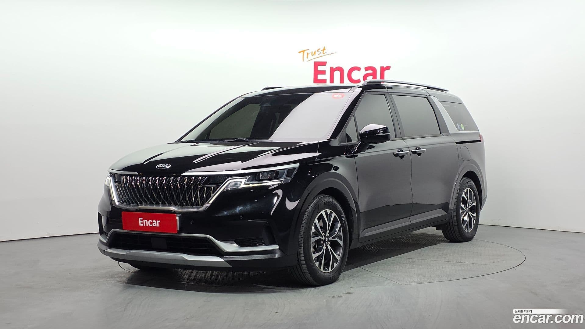 Main__Slider__Photo:Canival Kia 2021.0-0