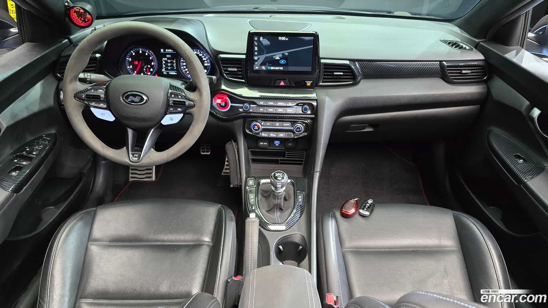 Veloster Hyundai 2020.10-INNER-007