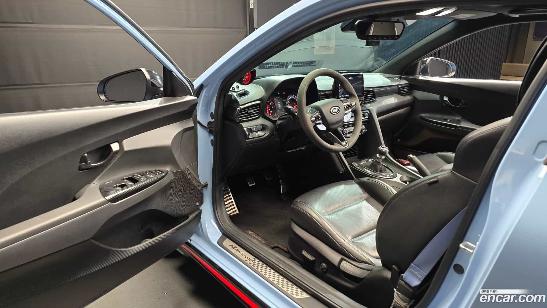 Veloster Hyundai 2020.10-OPTION-015