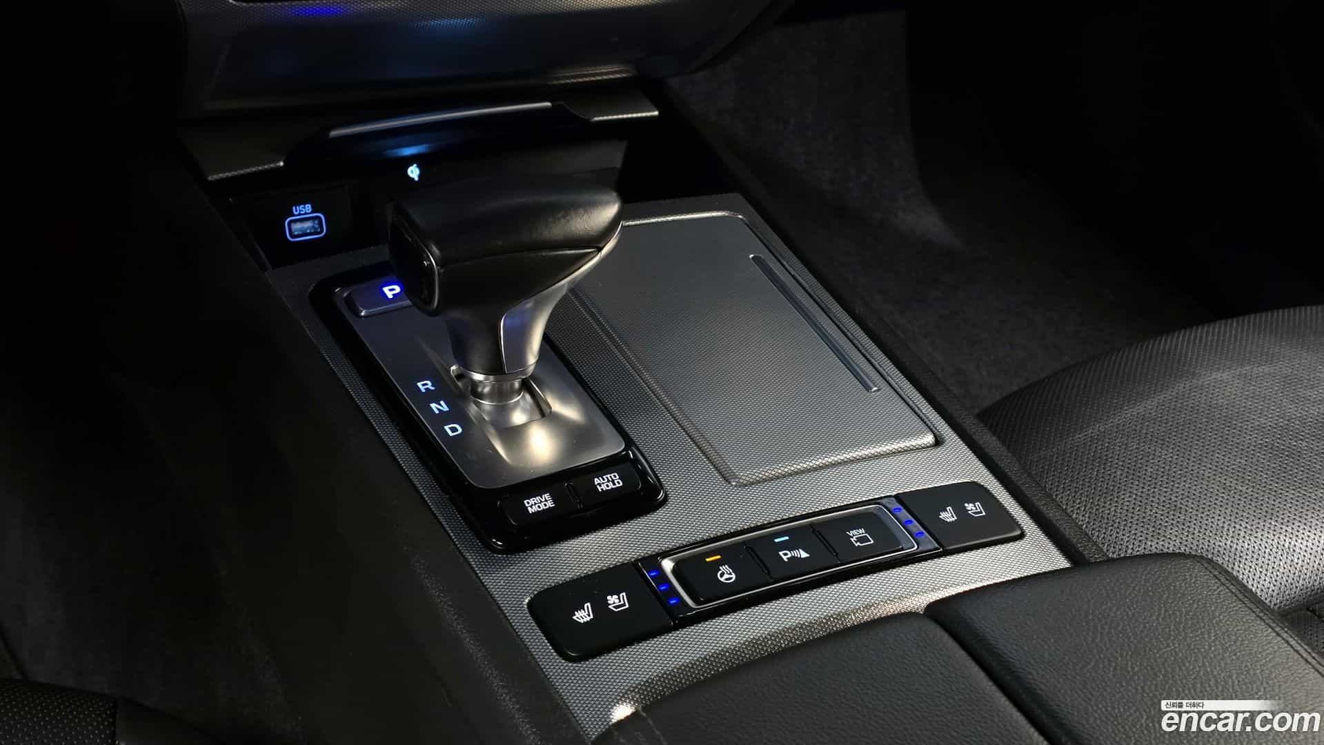 G80 Genesis 2019.2-INNER-009