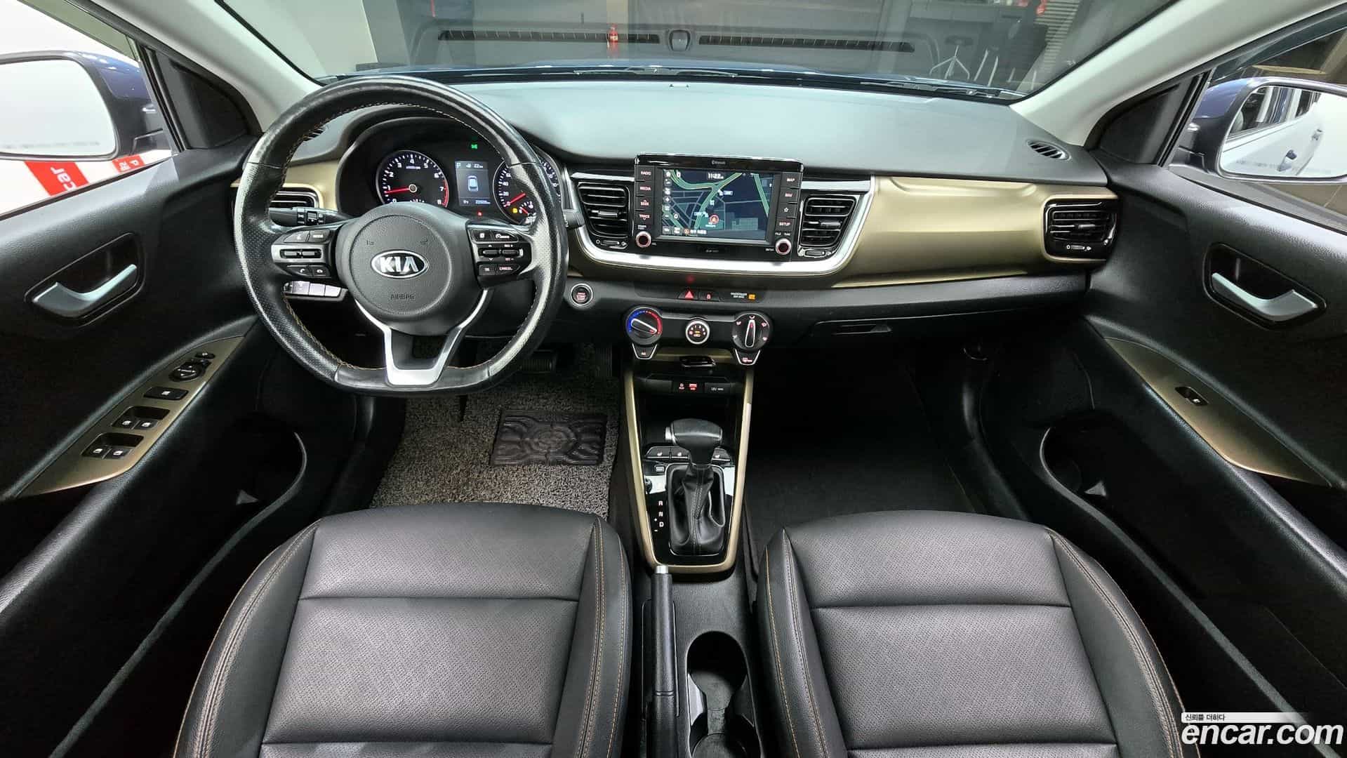 Stonic Kia 2018.3-INNER-007