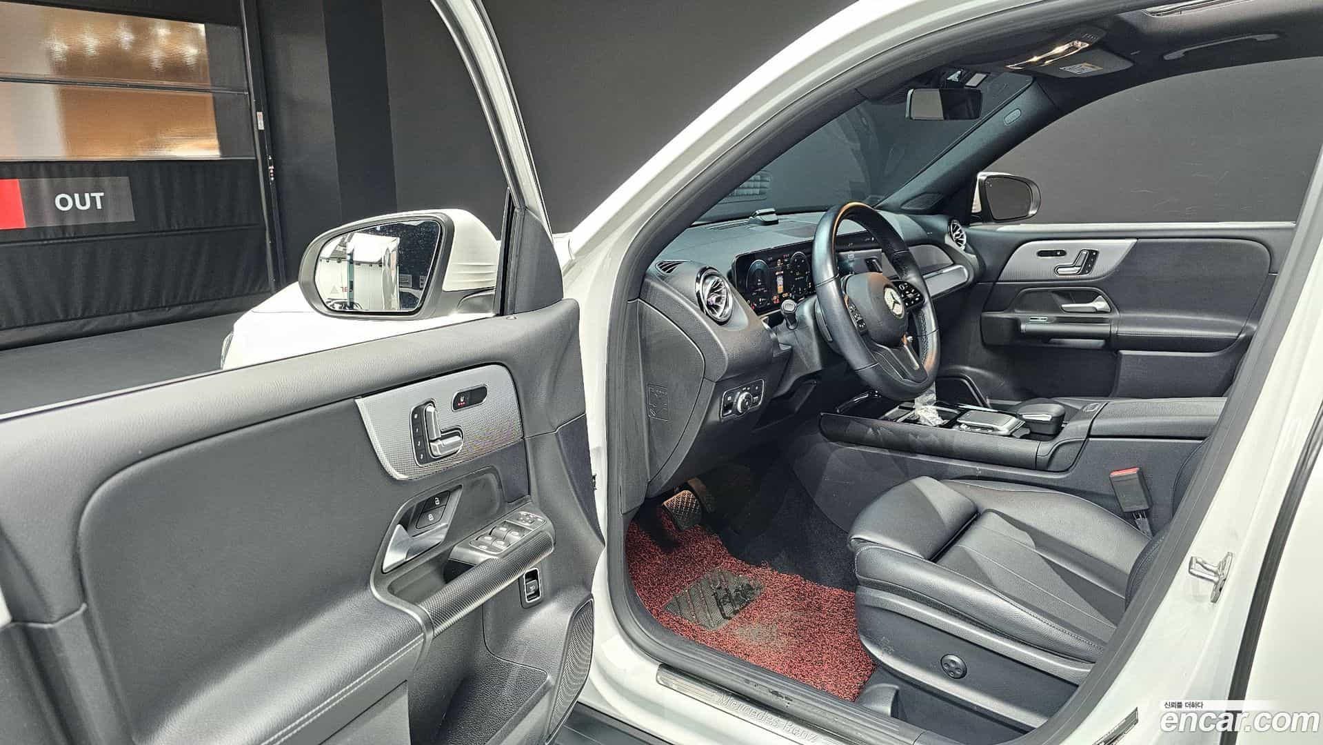GLB-Class Mercedes-Benz 2021.7-OPTION-015