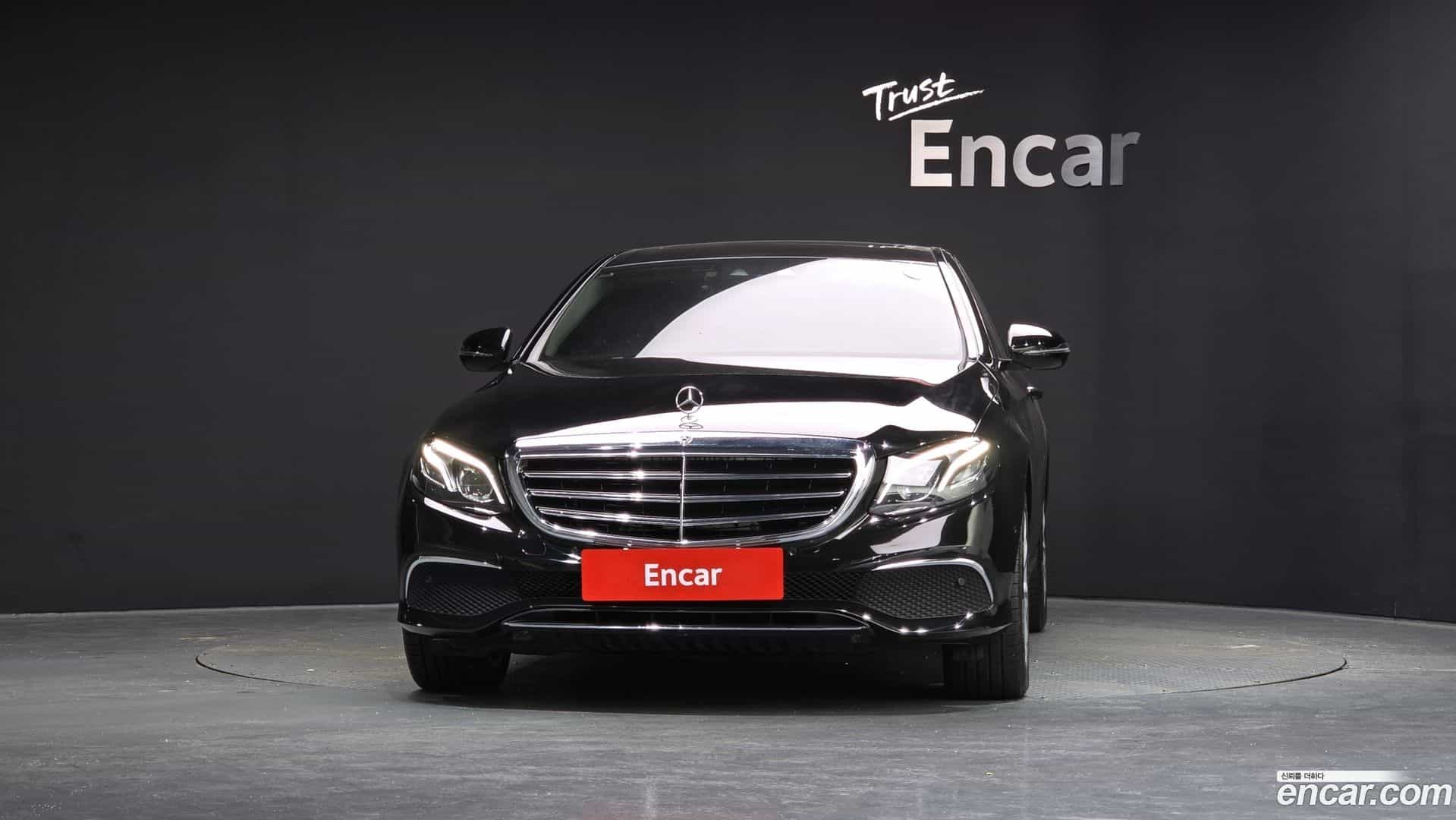 E-Class Mercedes-Benz 2018.0-OUTER-003