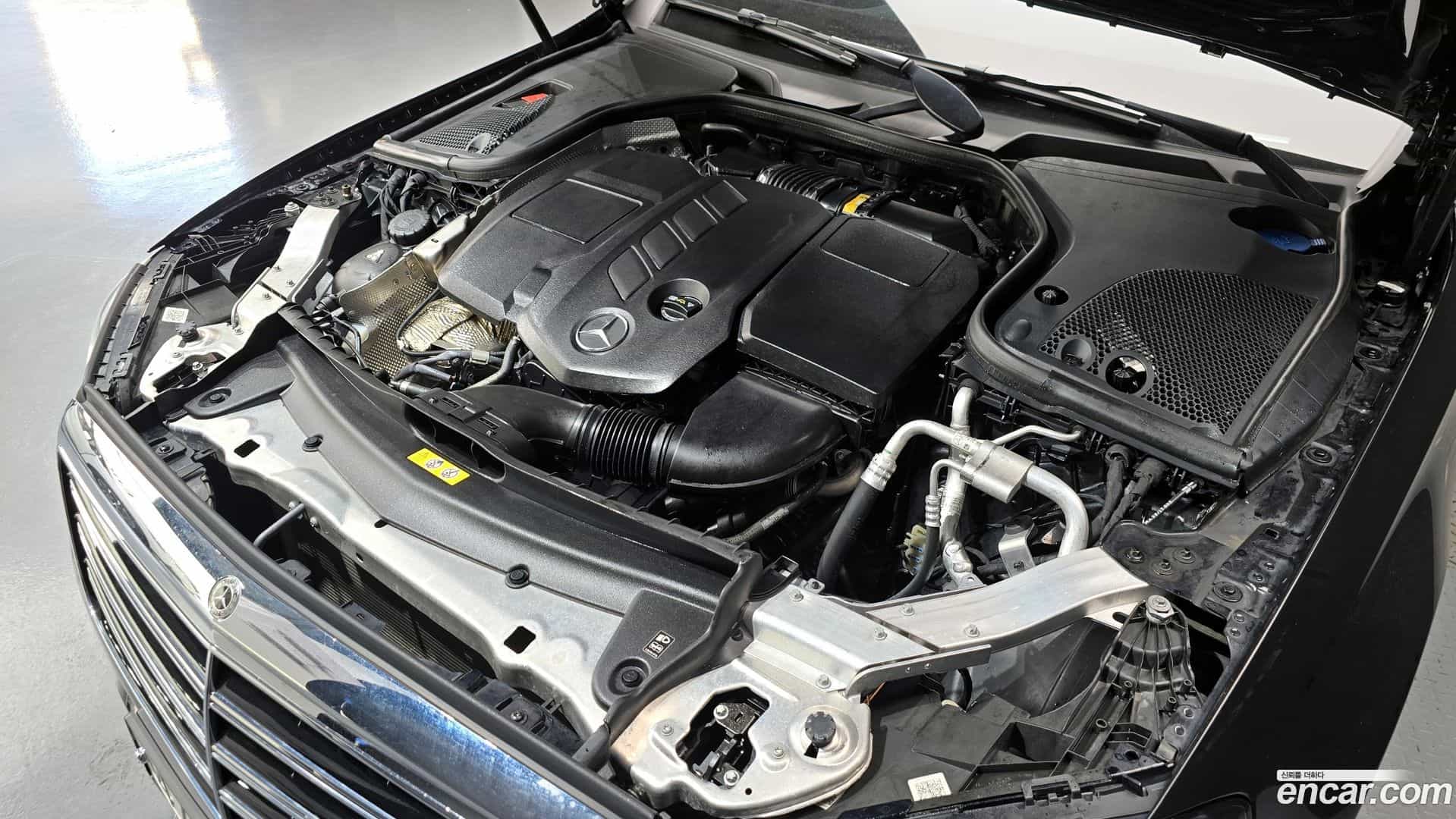 E-Class Mercedes-Benz 2018.0-INNER-006