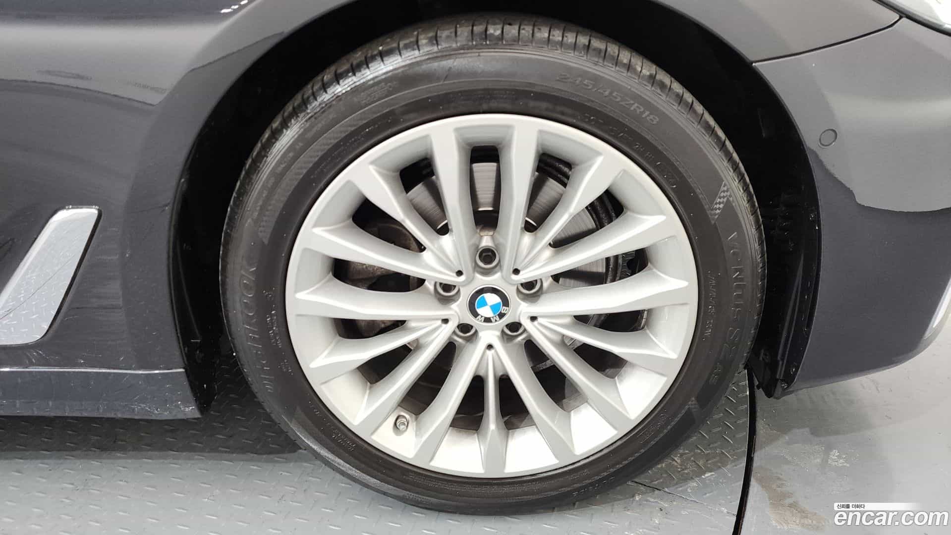 5-Series BMW 2021.1-OUTER-005