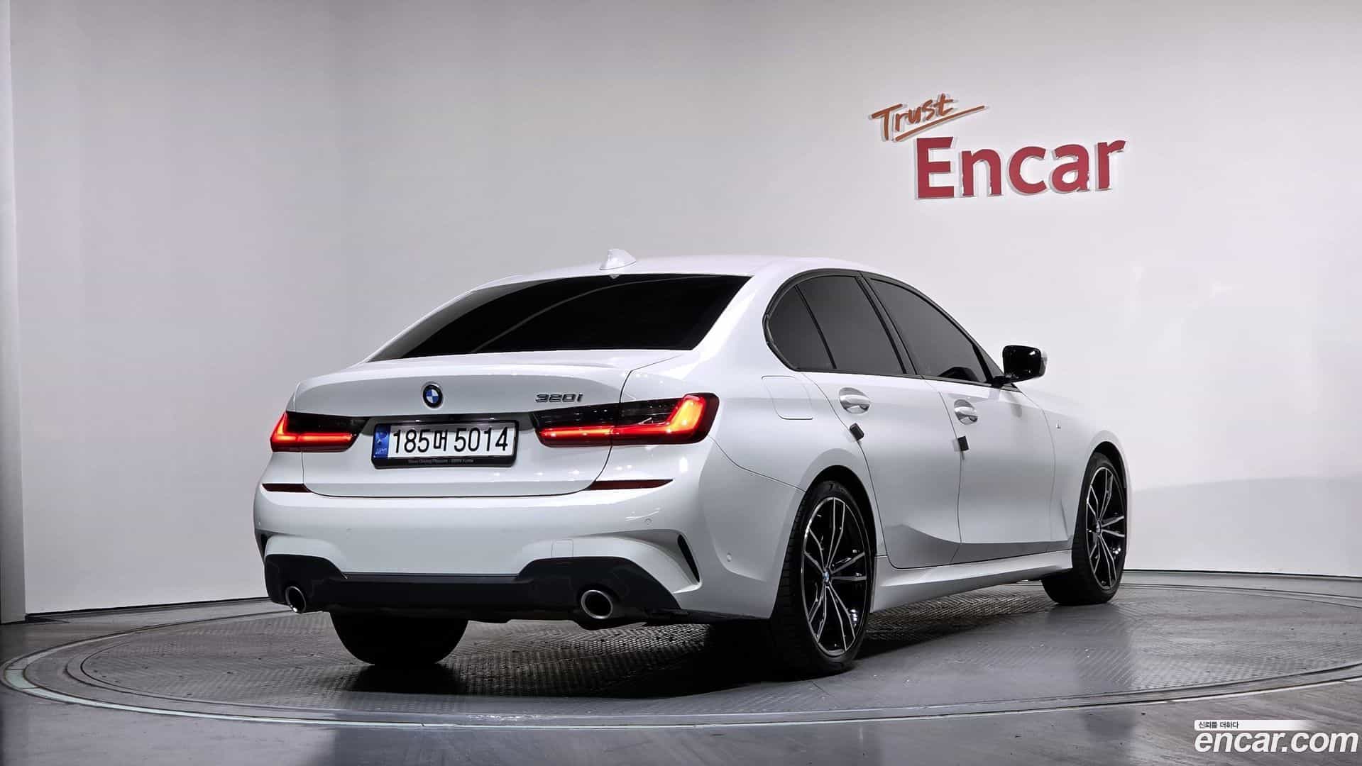 3-Series BMW 2022.9-OUTER-002