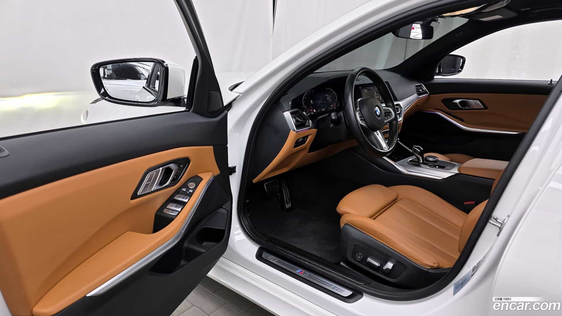 3-Series BMW 2022.9-INNER-010