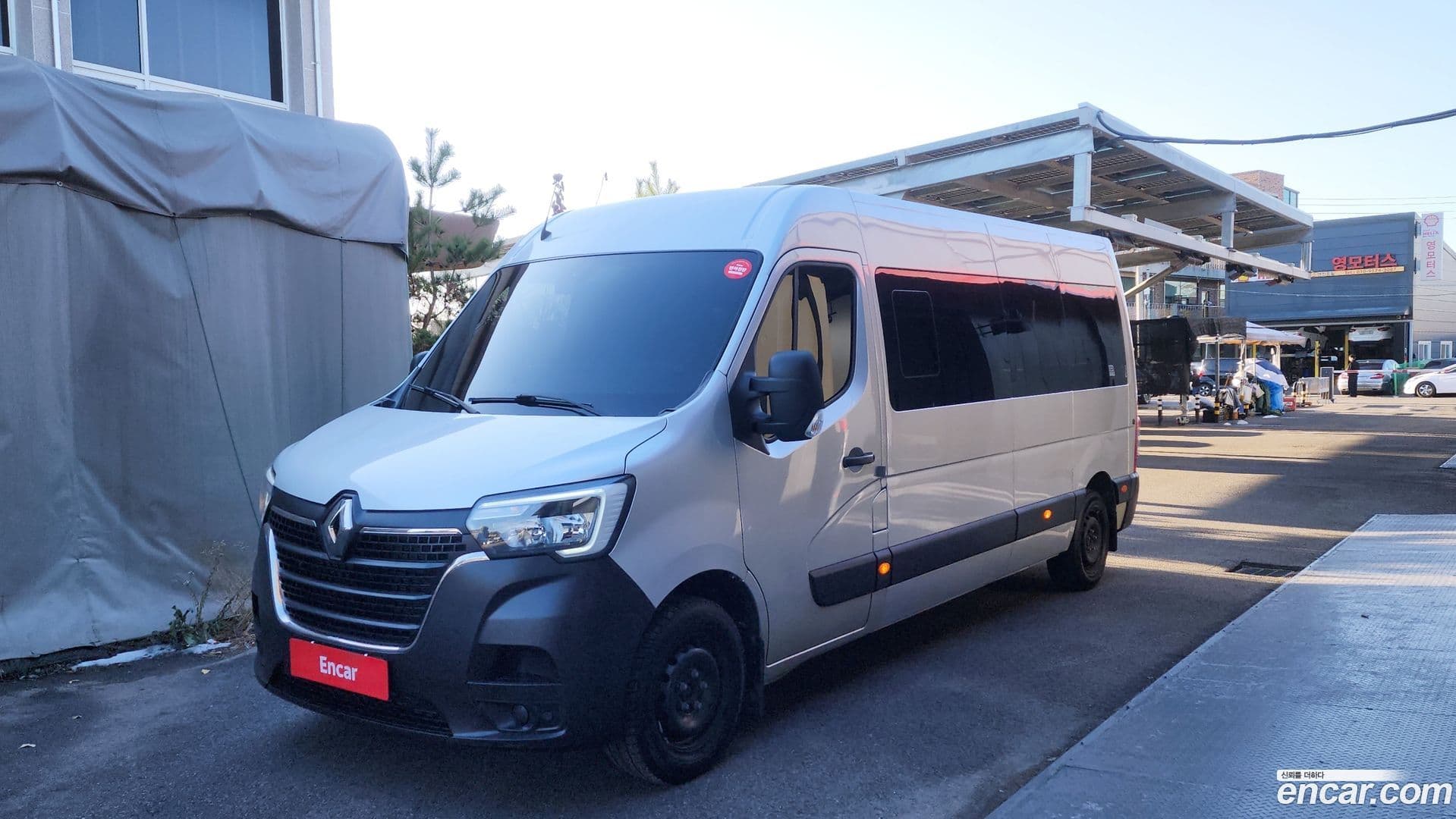 Main__Slider__Photo:Master Renault Korea 2020.11-0