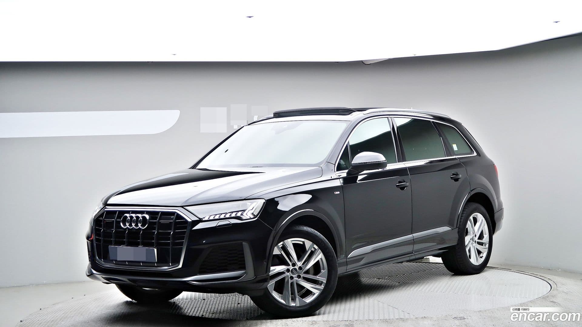 Main__Slider__Photo:Q7 Audi 2021.7-0