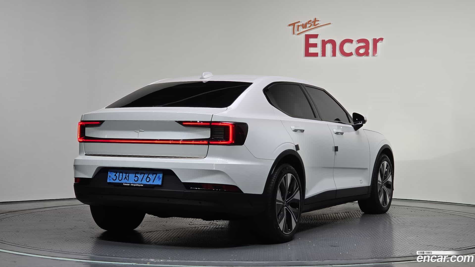 Polestar 2 Polestar 2022.7-OUTER-002