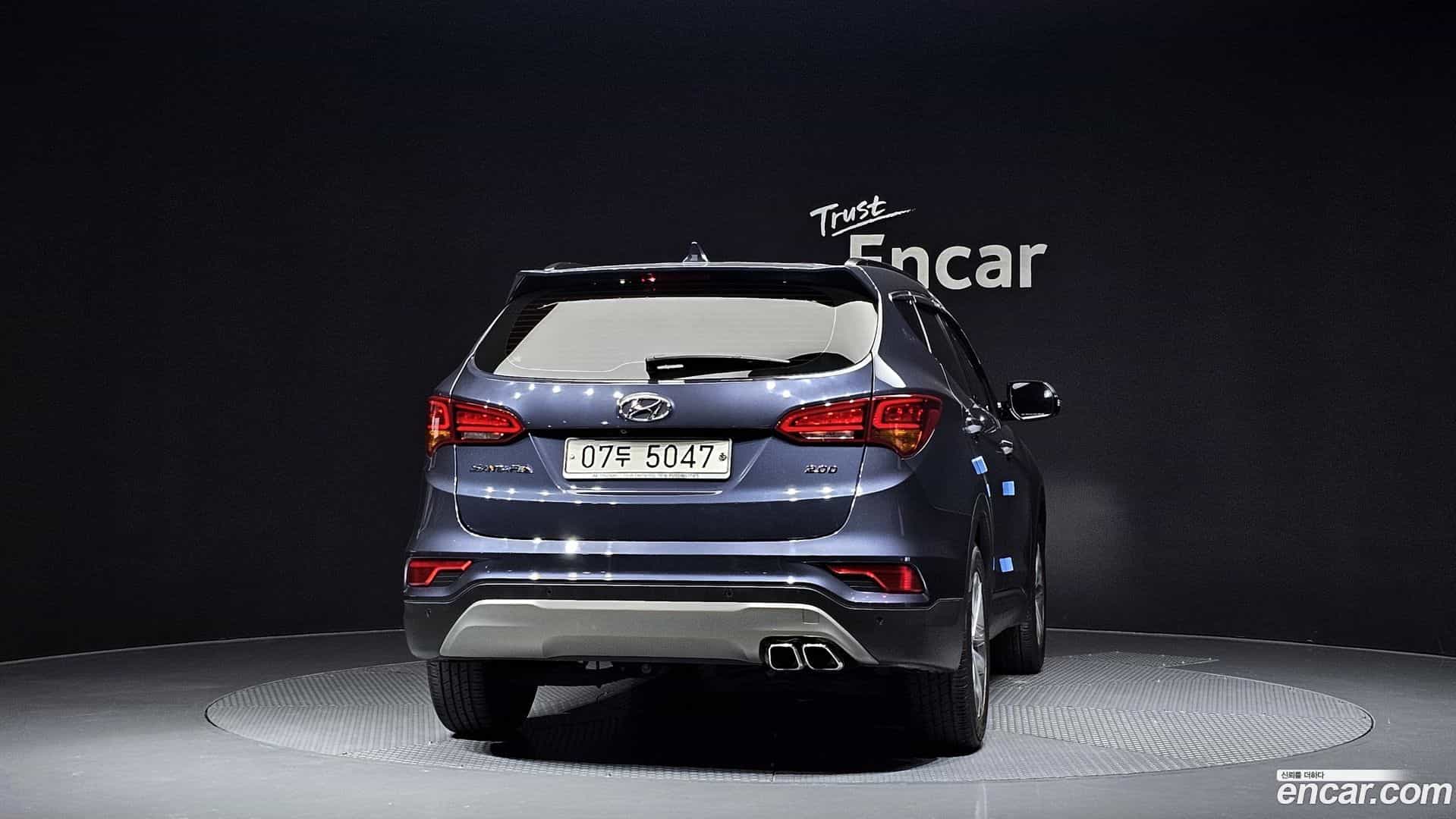 Santafe Hyundai 2017.8-OUTER-004