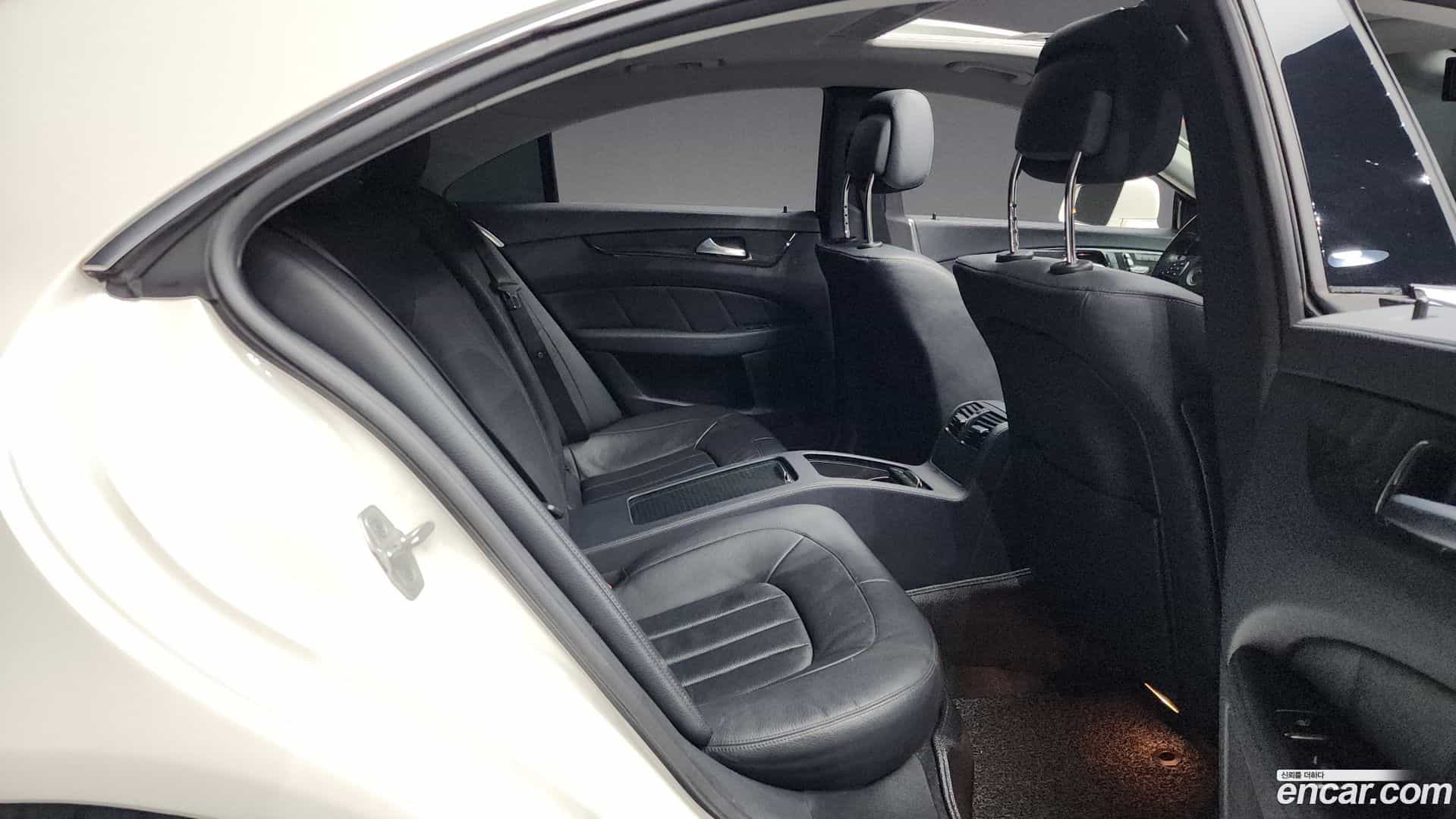 CLS-Class Mercedes-Benz 2016.1-OPTION-016