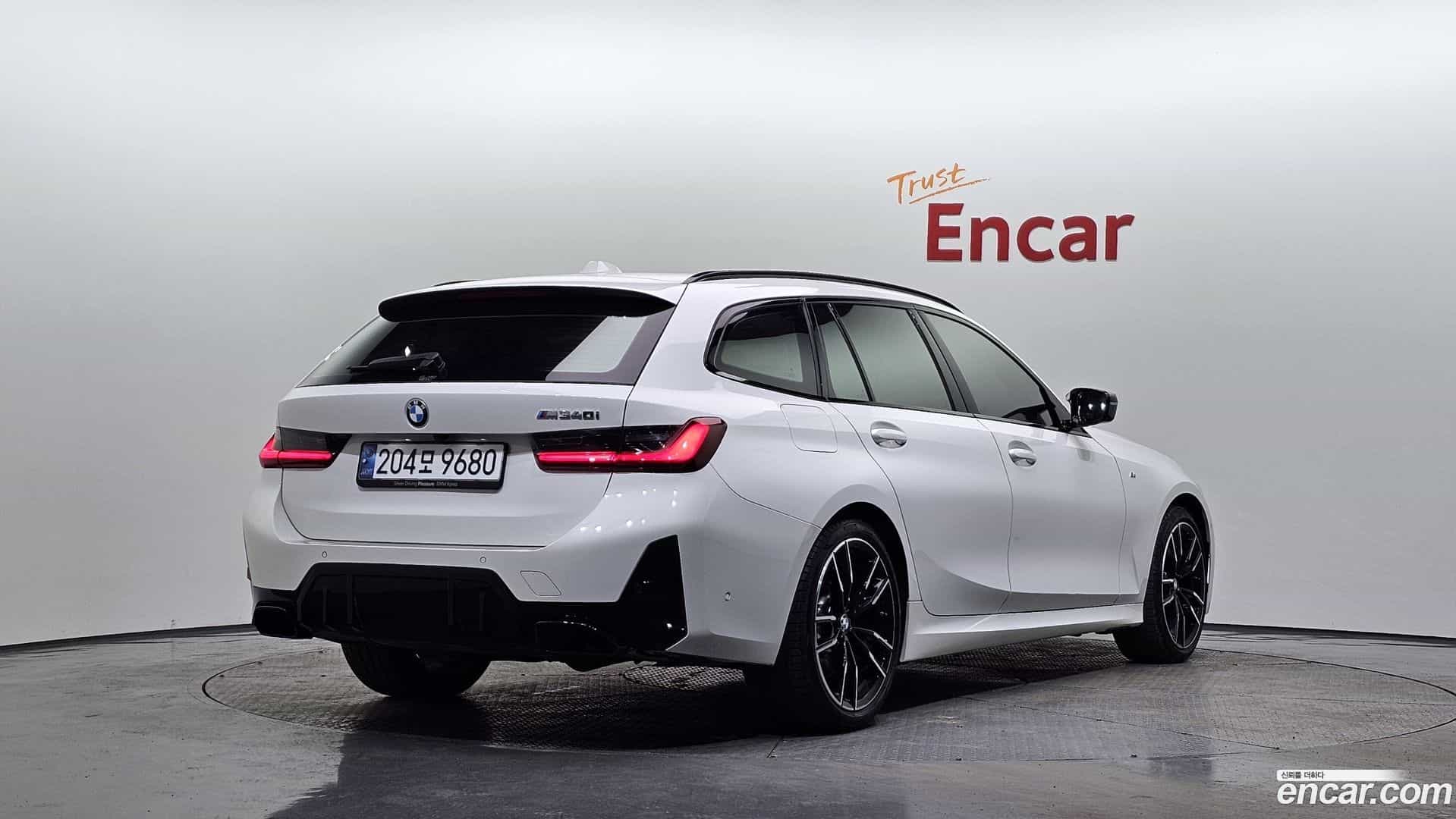 3-Series BMW 2024.7-OUTER-002