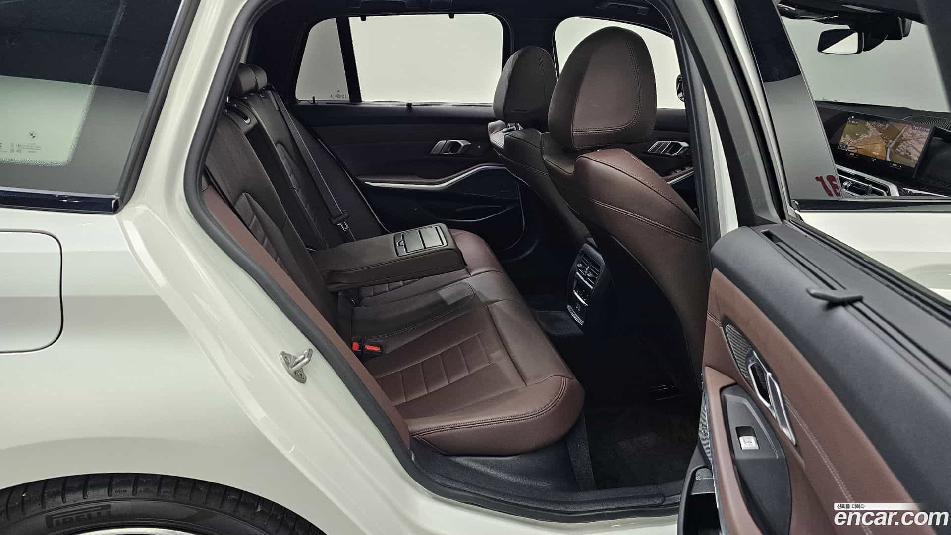 3-Series BMW 2024.7-OPTION-016