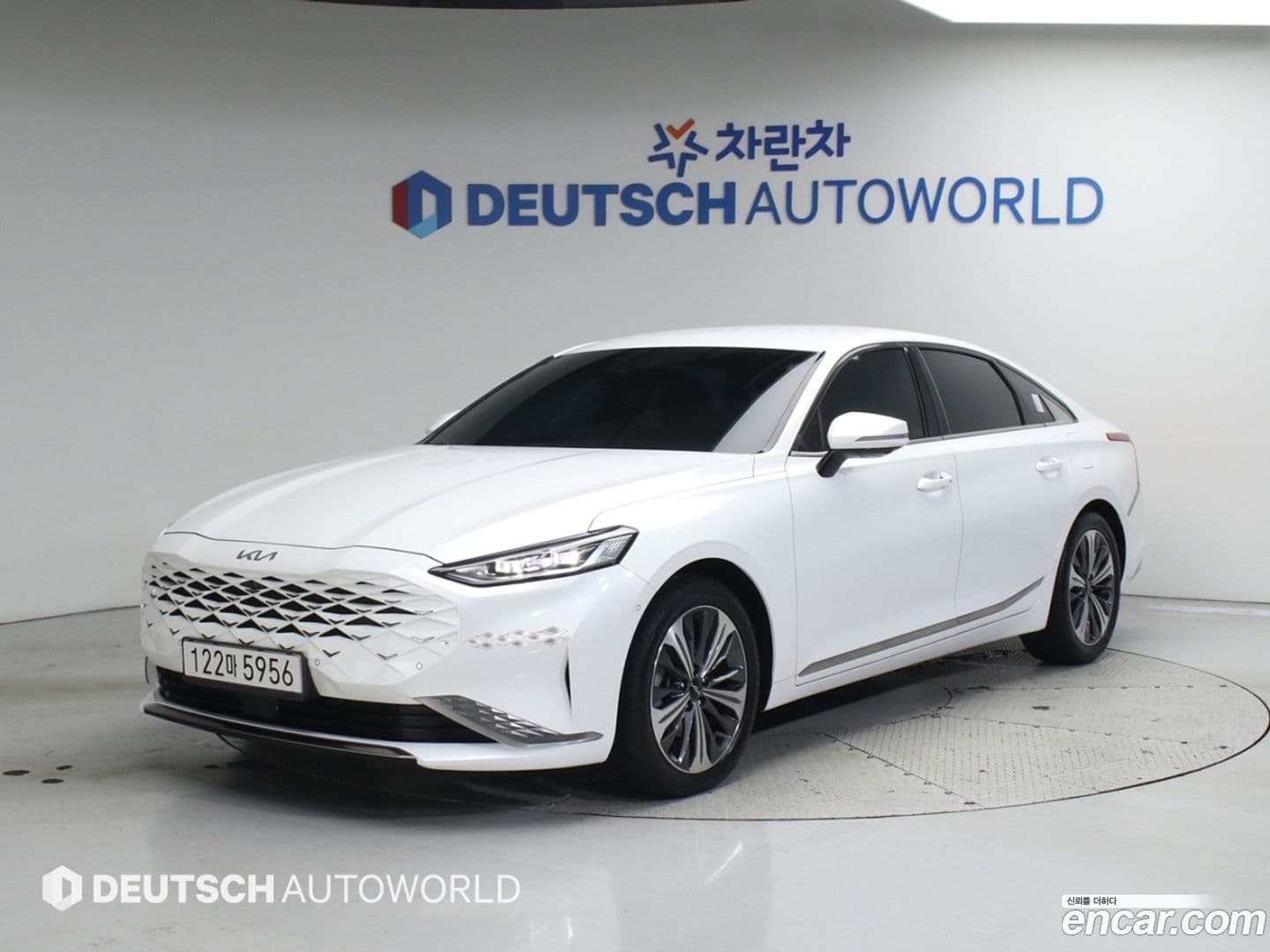 Main__Slider__Photo:K8 Kia 2021.9-0