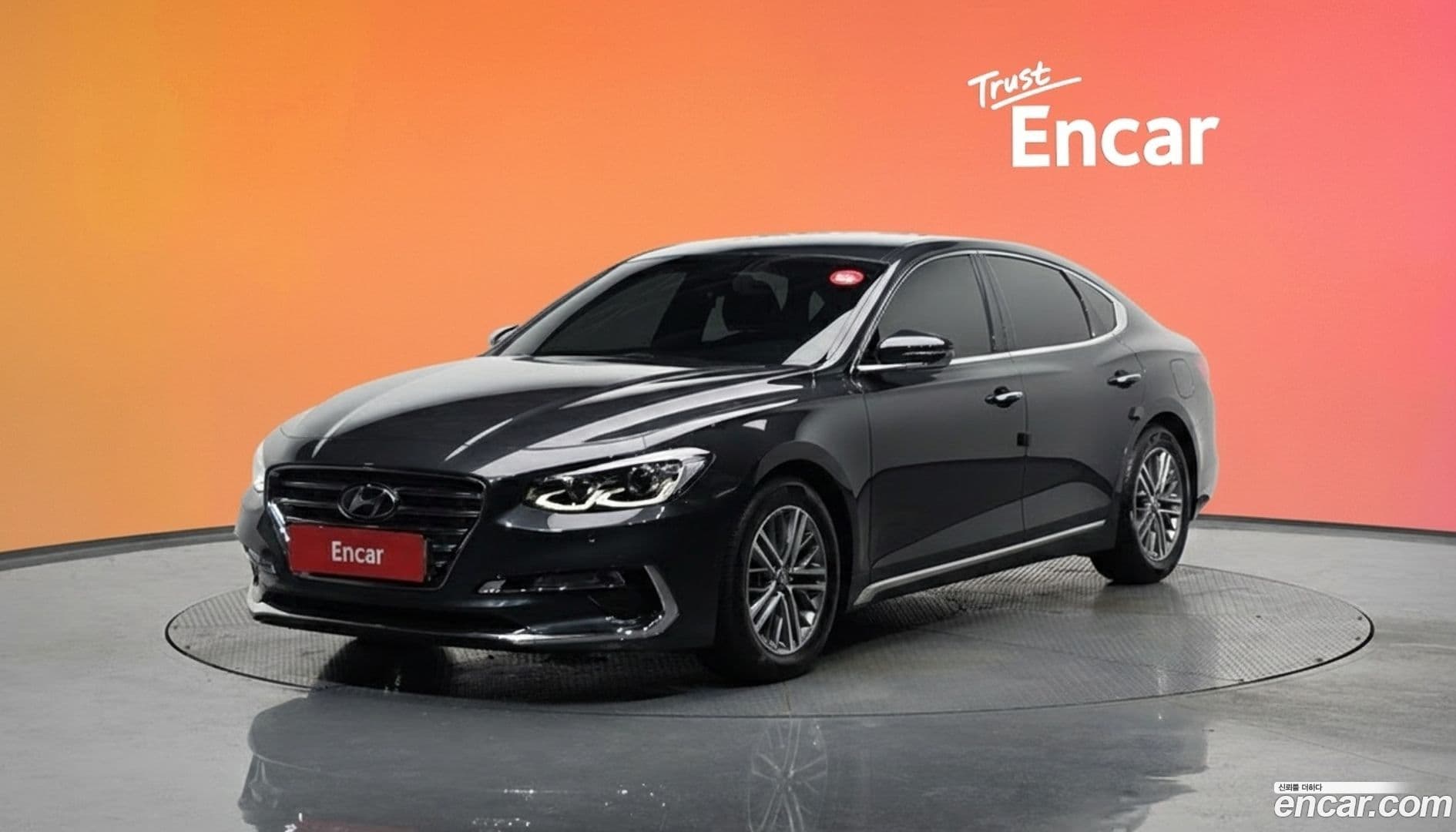 Main__Slider__Photo:Grandeur Hyundai 2018.1-0