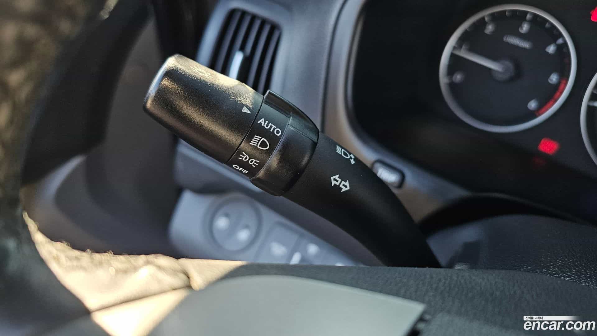 Starex Hyundai 2019.9-OPTION-023
