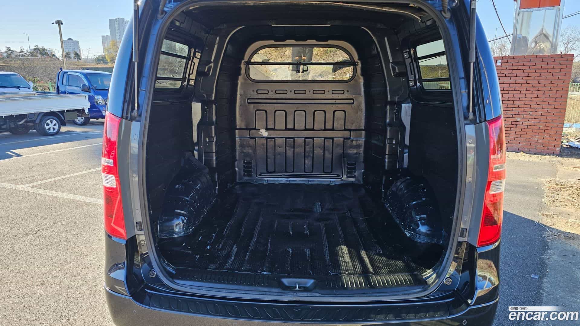 Starex Hyundai 2019.9-OPTION-024
