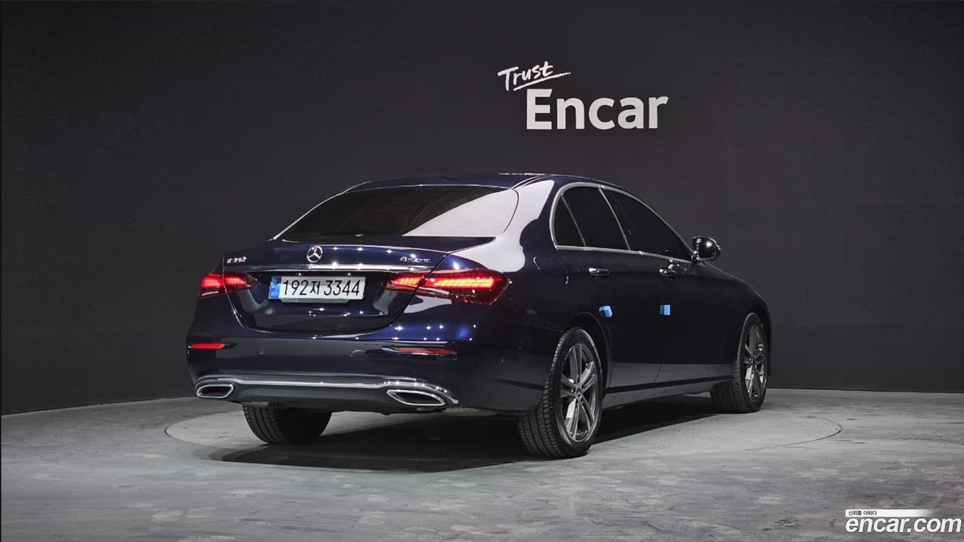 E-Class Mercedes-Benz 2022.6-OUTER-002