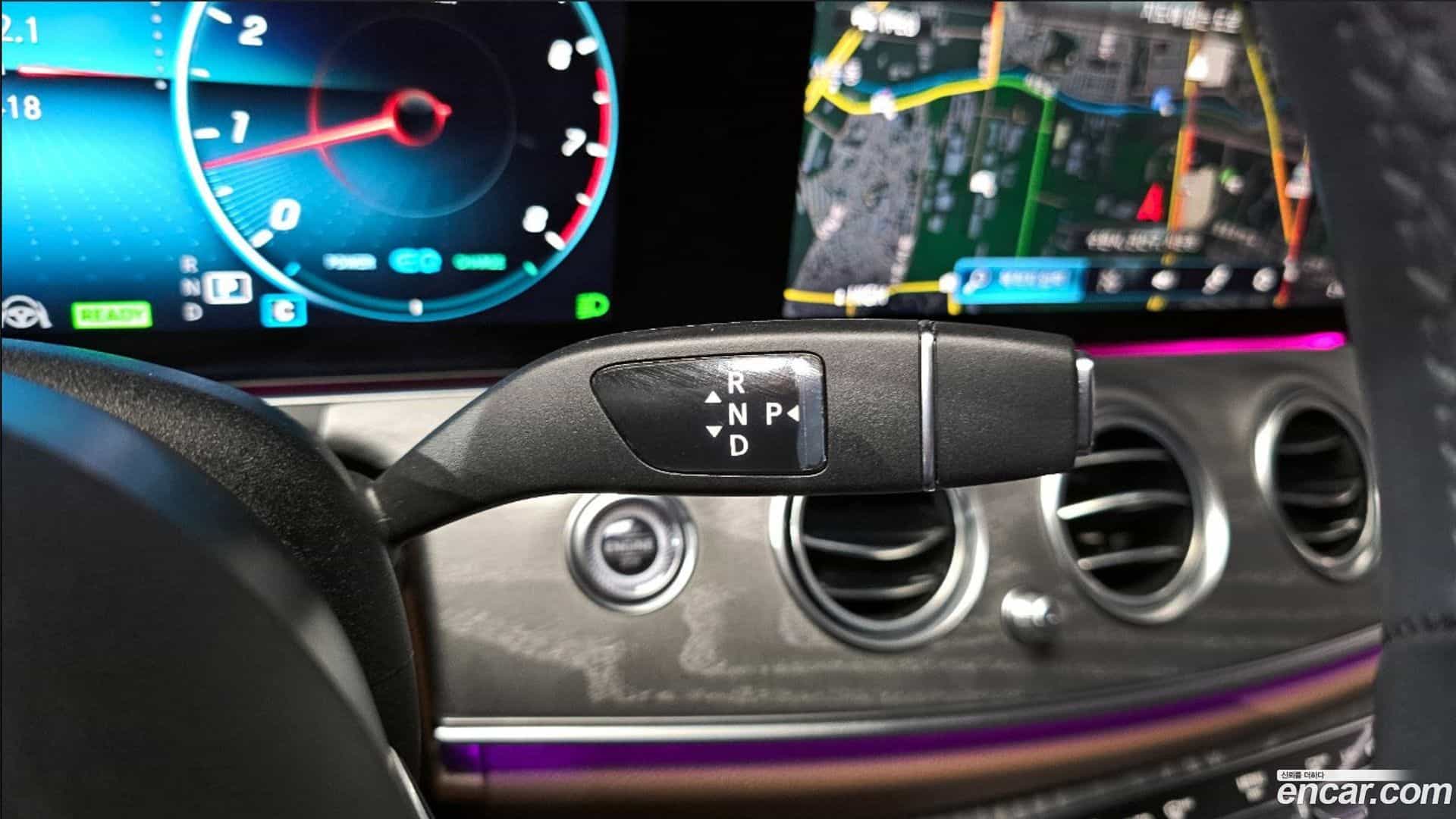 E-Class Mercedes-Benz 2022.6-INNER-009