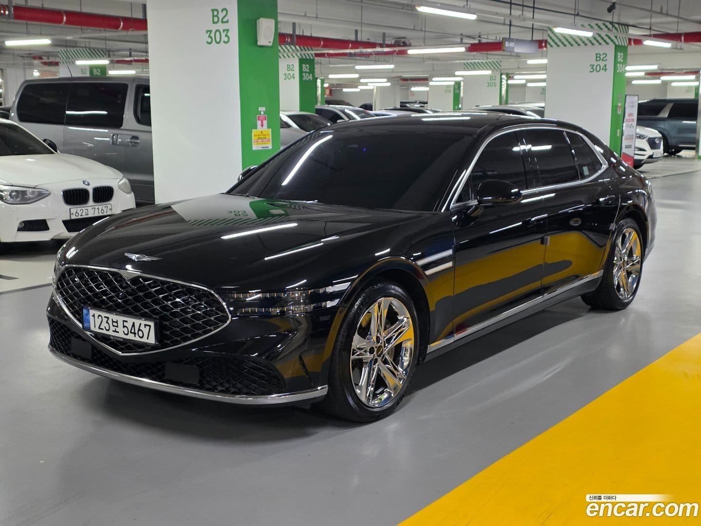 Main__Slider__Photo:G90 Genesis 2022.9-0