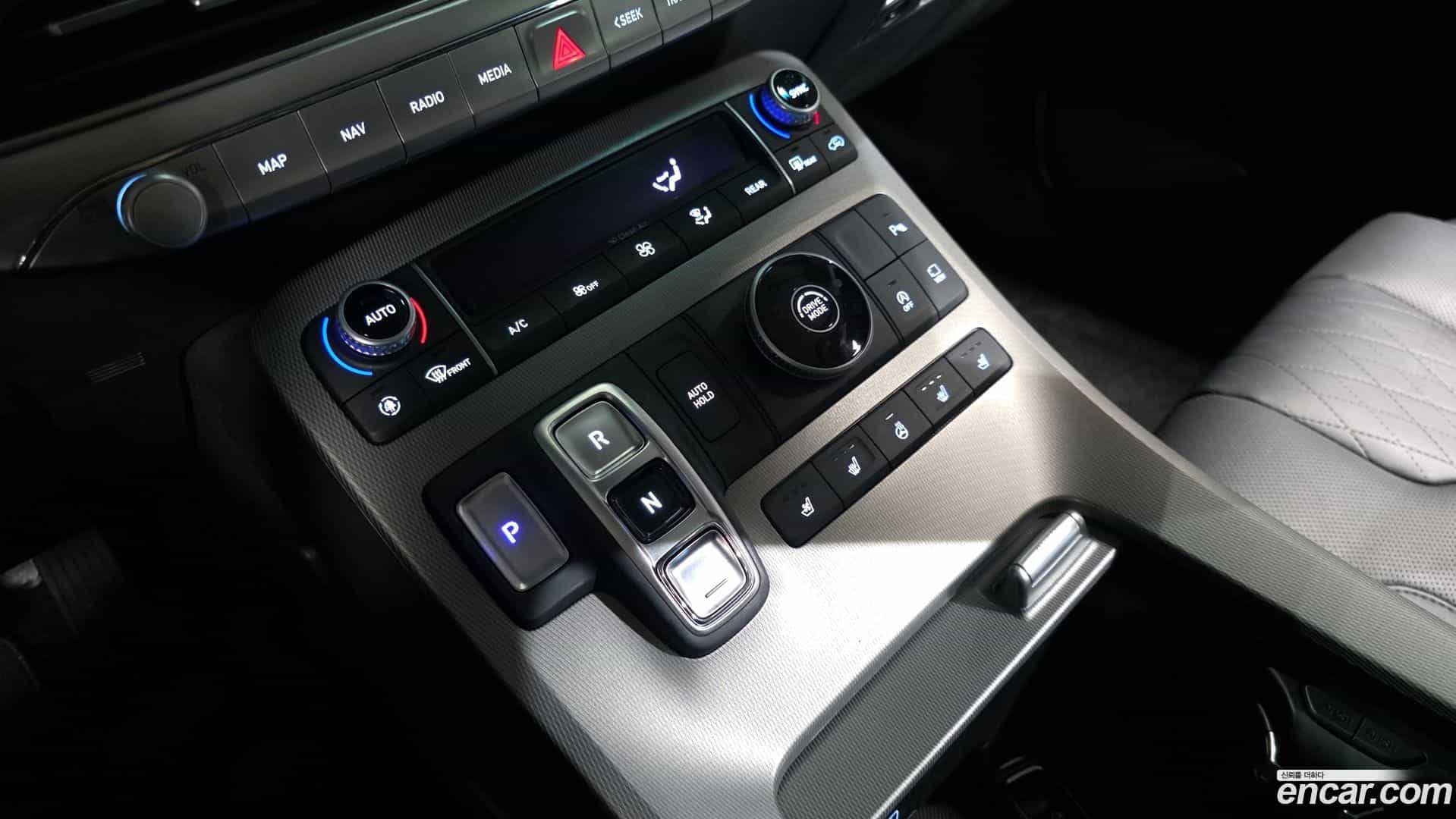 Palisade Hyundai 2022.1-INNER-009