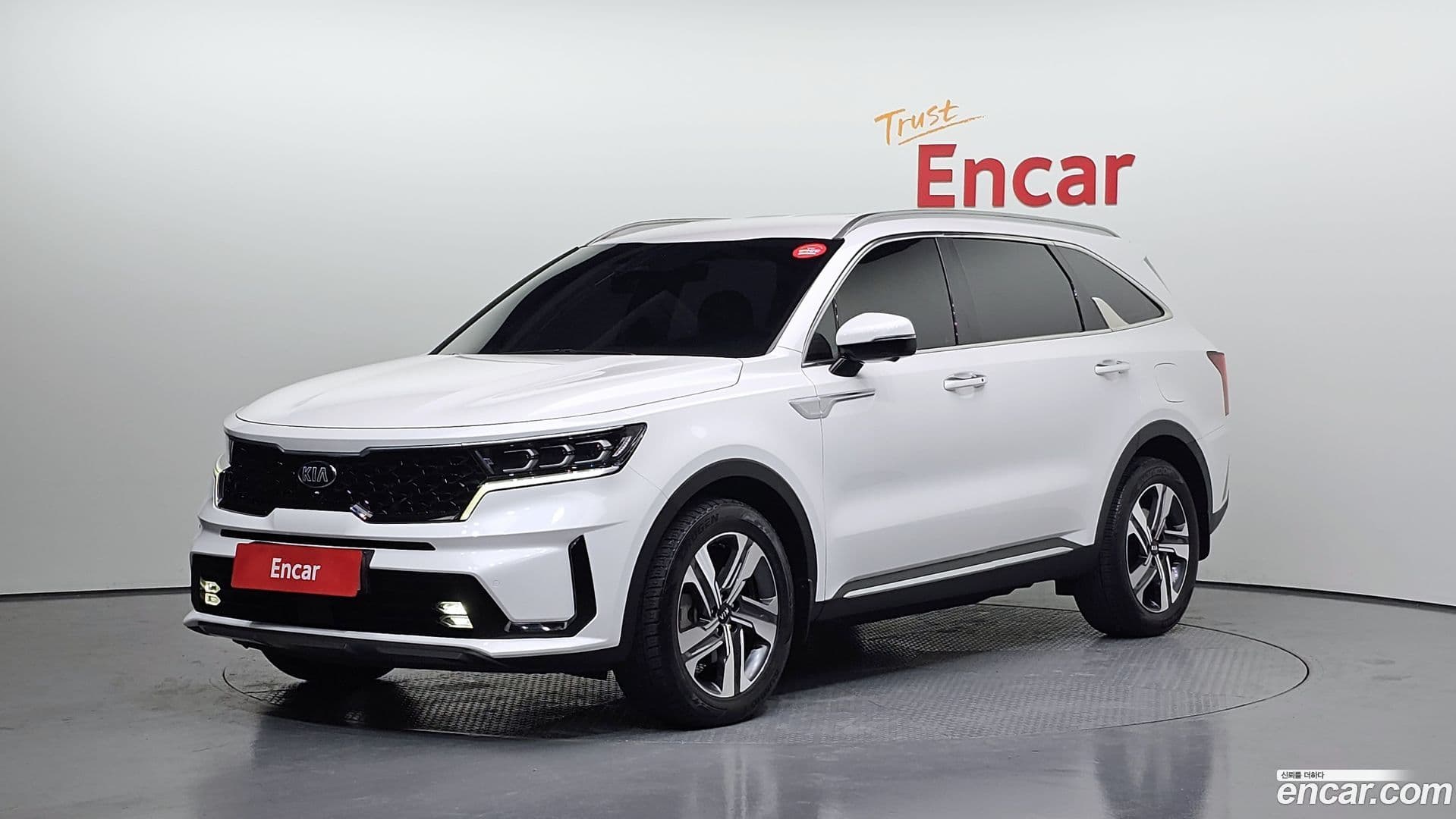 Main__Slider__Photo:Sorento Kia 2020.8-0