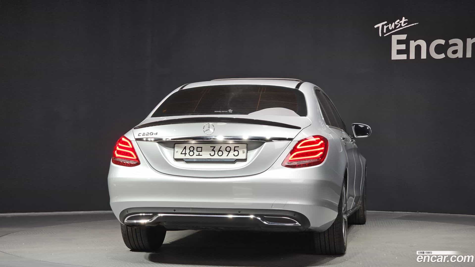 C-Class Mercedes-Benz 2017.8-OUTER-004