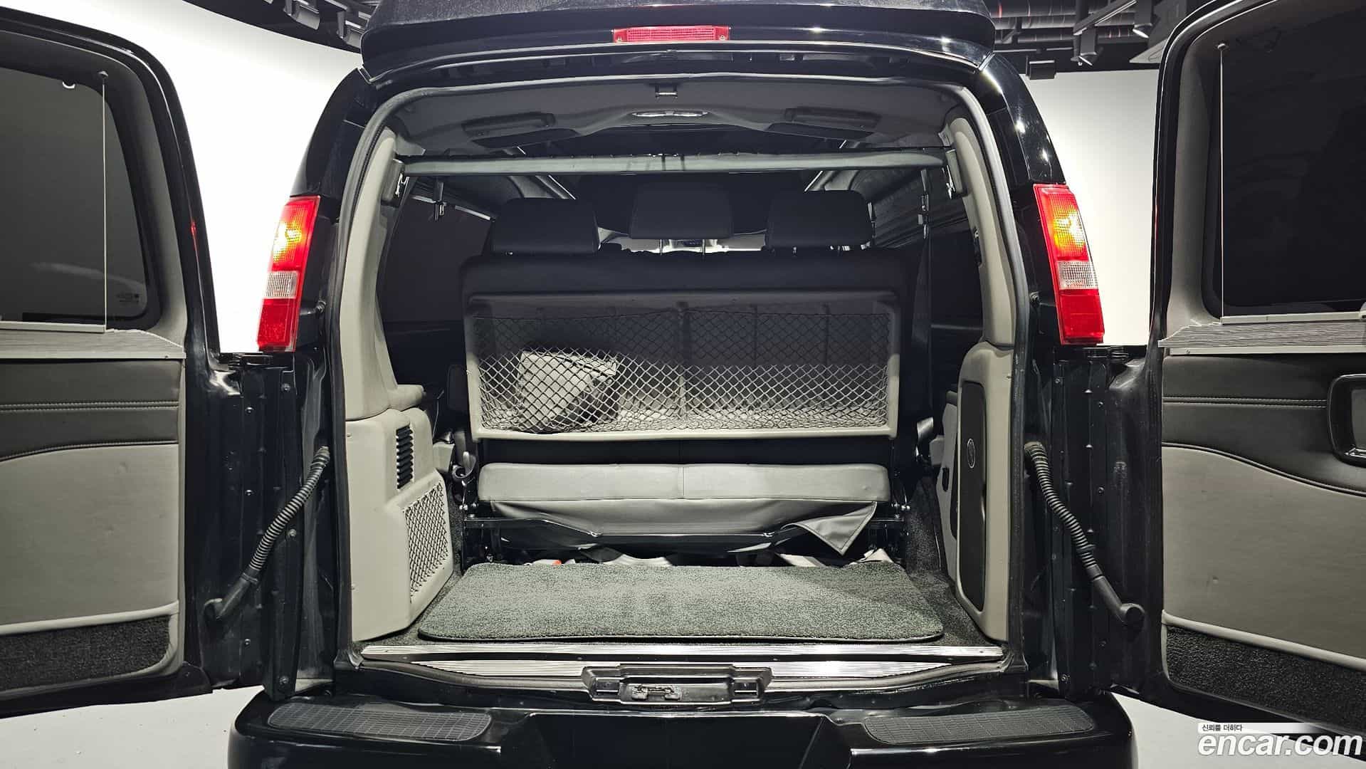 Express Van Chevrolet 2017.10-OPTION-024