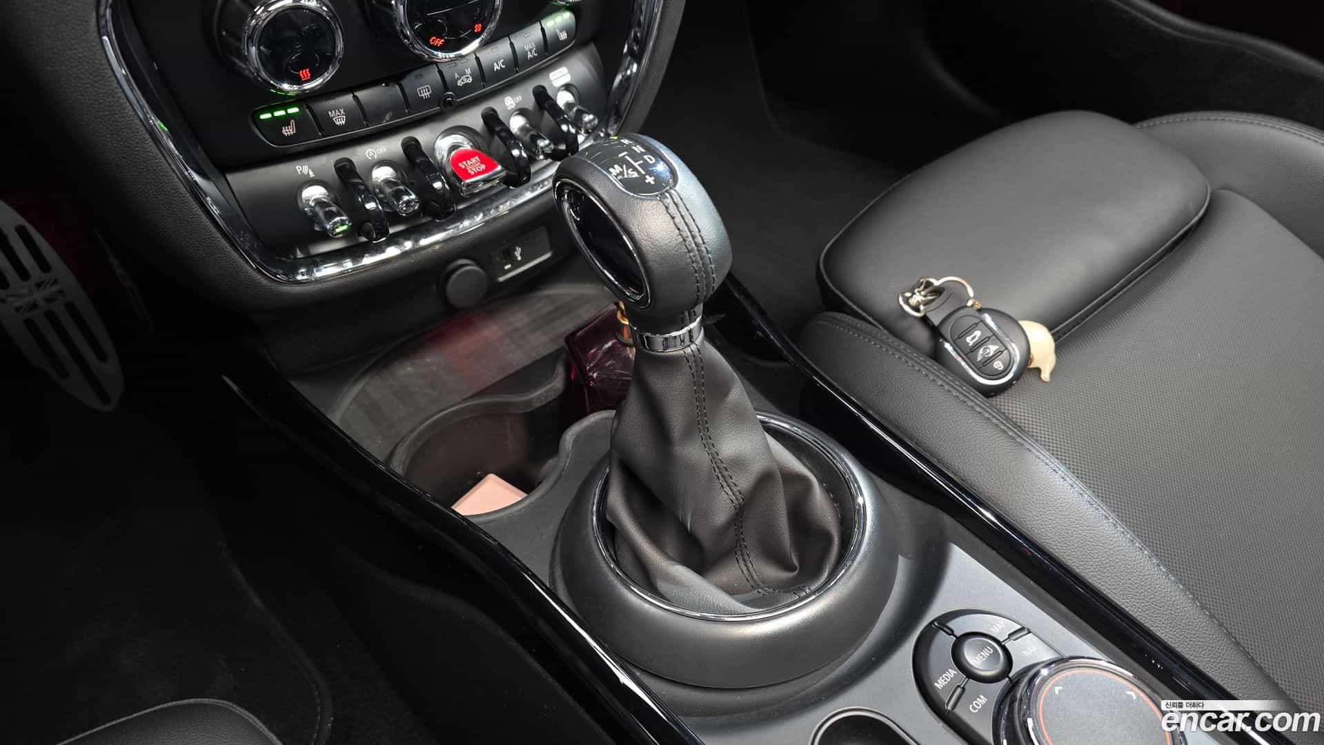Clubman Mini 2018.11-INNER-009