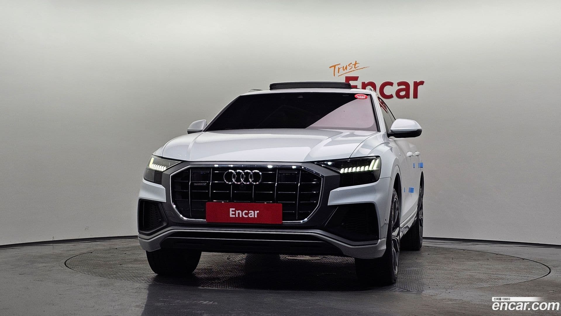 Main__Slider__Photo:Q8 Audi 2020.3-2