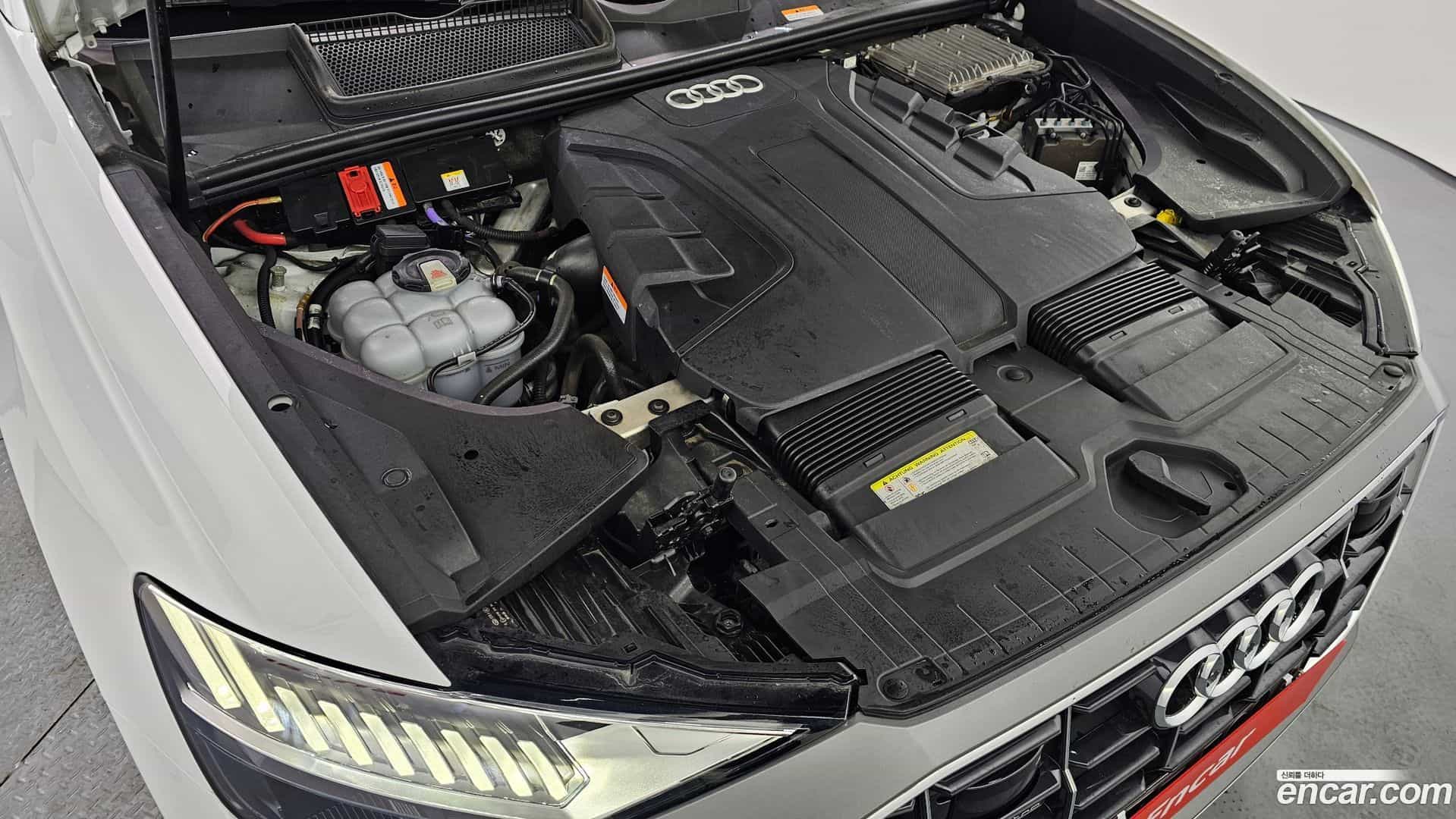 Q8 Audi 2020.3-INNER-006