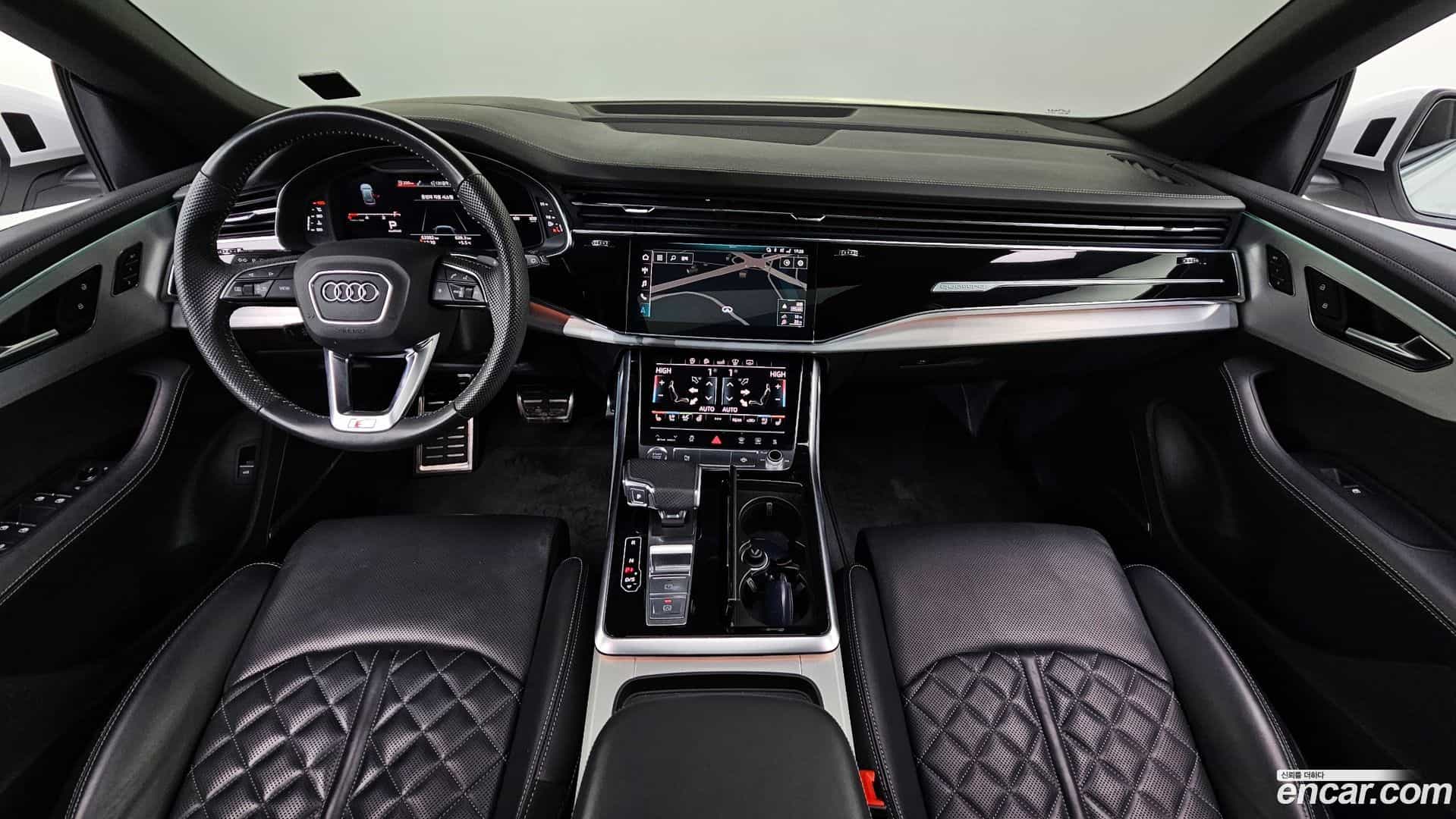 Q8 Audi 2020.3-INNER-007